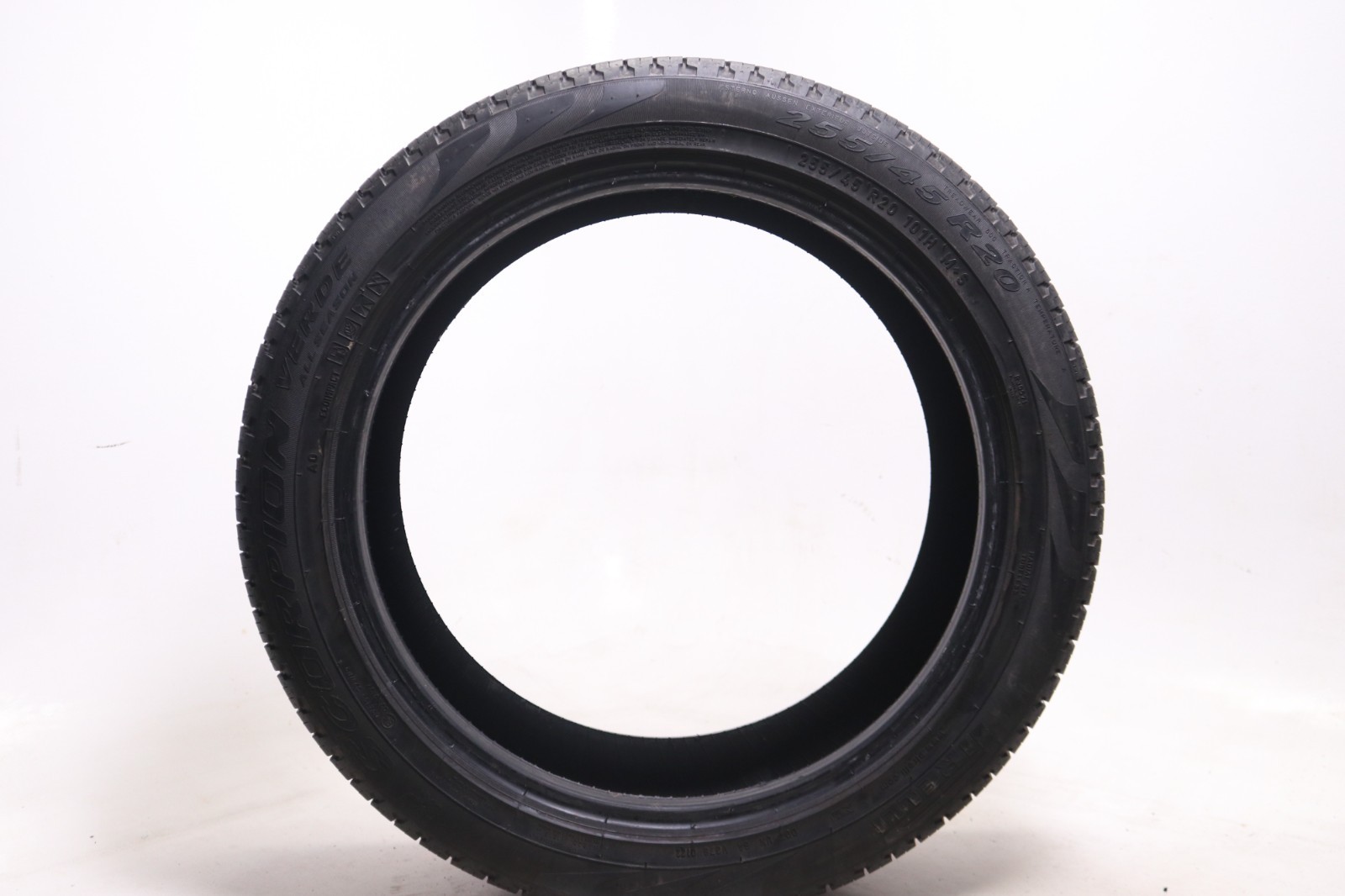 Set of 2 Used 255/45R20 Pirelli Scorpion Verde AO – 101H – 8.5-9.5/32
