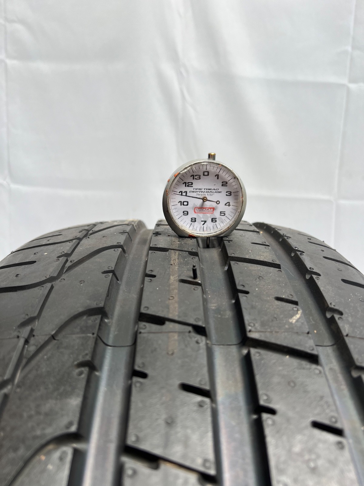 1 – Like NEW 265/35ZR20 XL (99Y) Pirelli P Zero (J) Jaguar OEM – 7153 NO REPAIRS