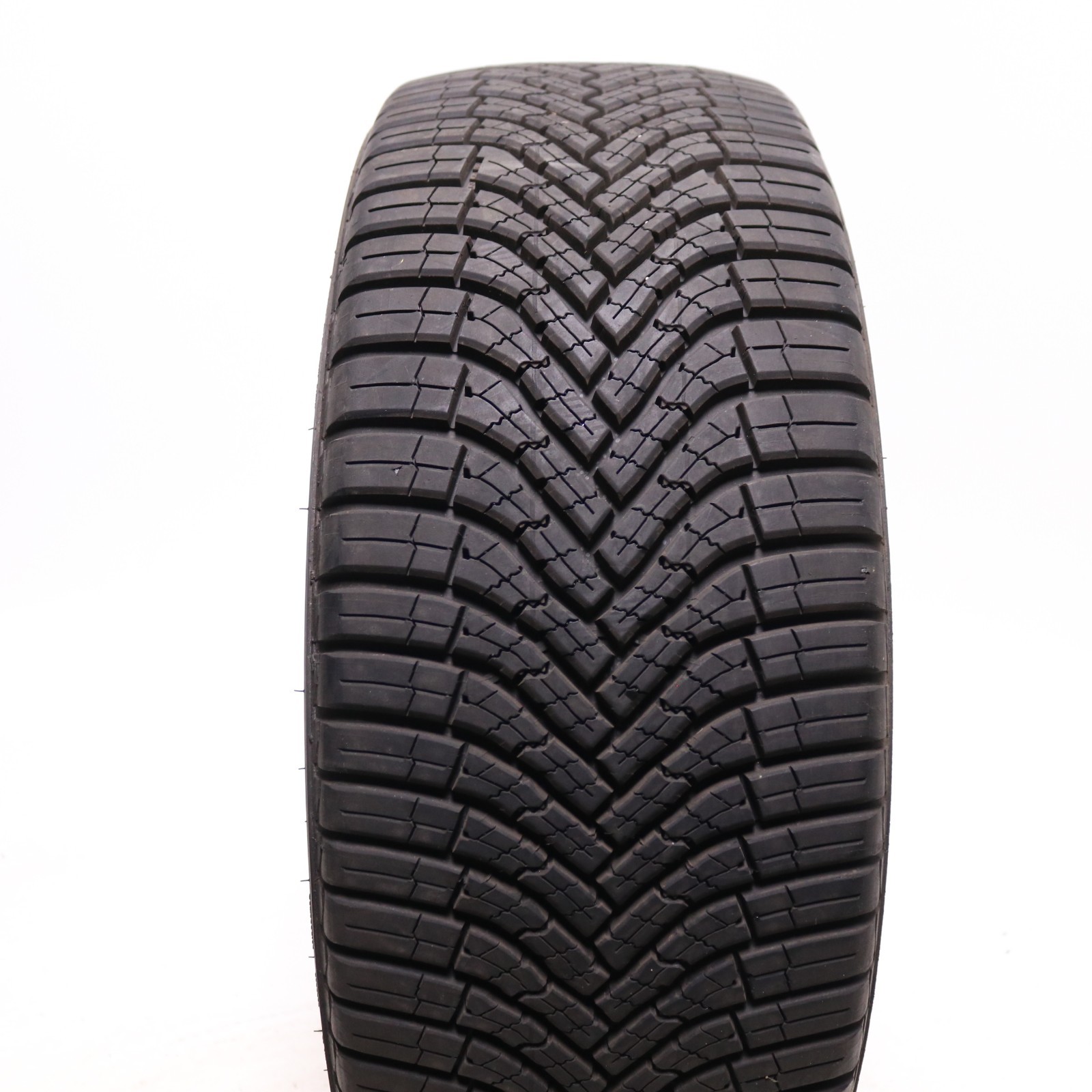 Set of 2 Used 215/45R18 Goodyear Assurance WeatherReady 2 – 93V – 10-10.5/32