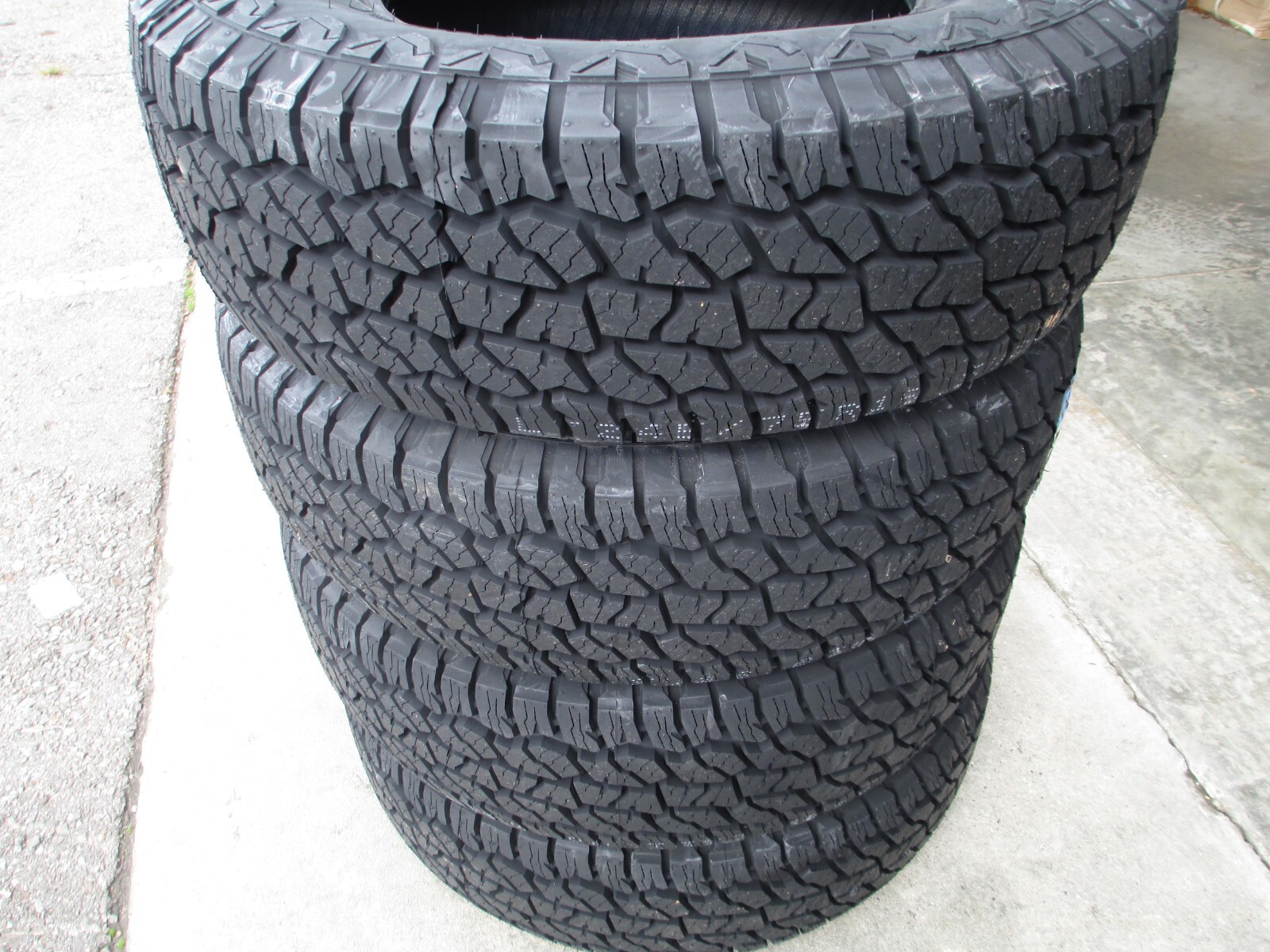 4 New 265/65R18 Blackhawk Ridgecrawler A/T Tires 65 R18 2656518 All Terrain