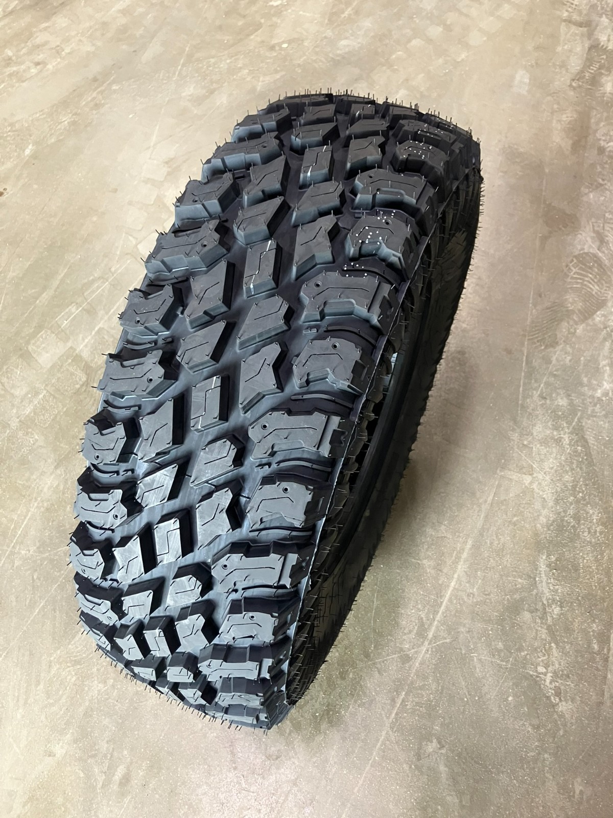 New Tire 29 9.00 14 Atturo Trail Blade XT SXS 8 Ply Radial X/T 29x9R14