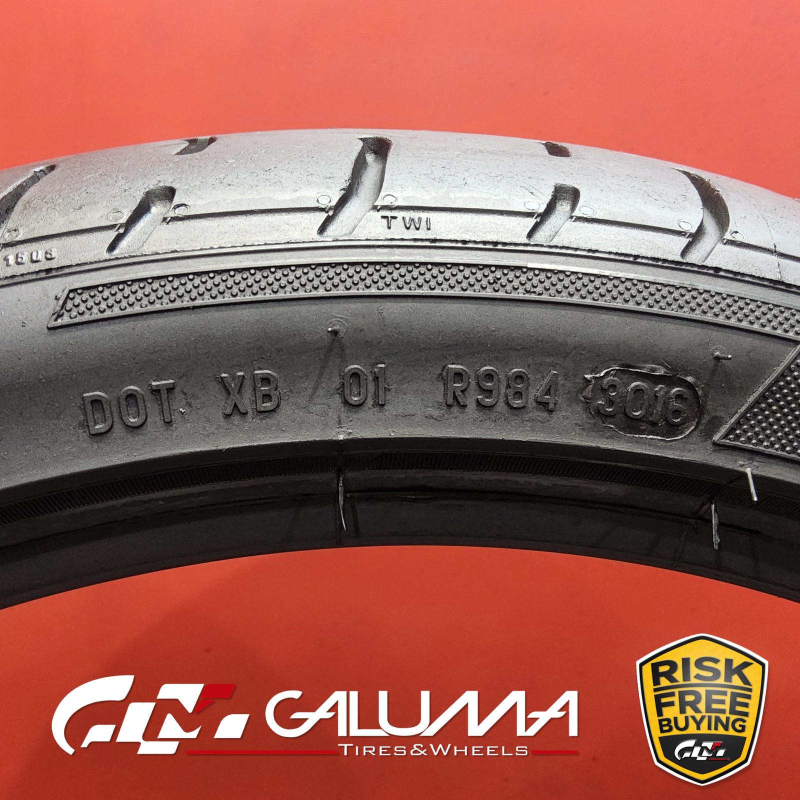 (One) Tire LikeNEW Pirelli P Zero Corsa Asimmetrico 2 265/30ZR19 No Repair 93939