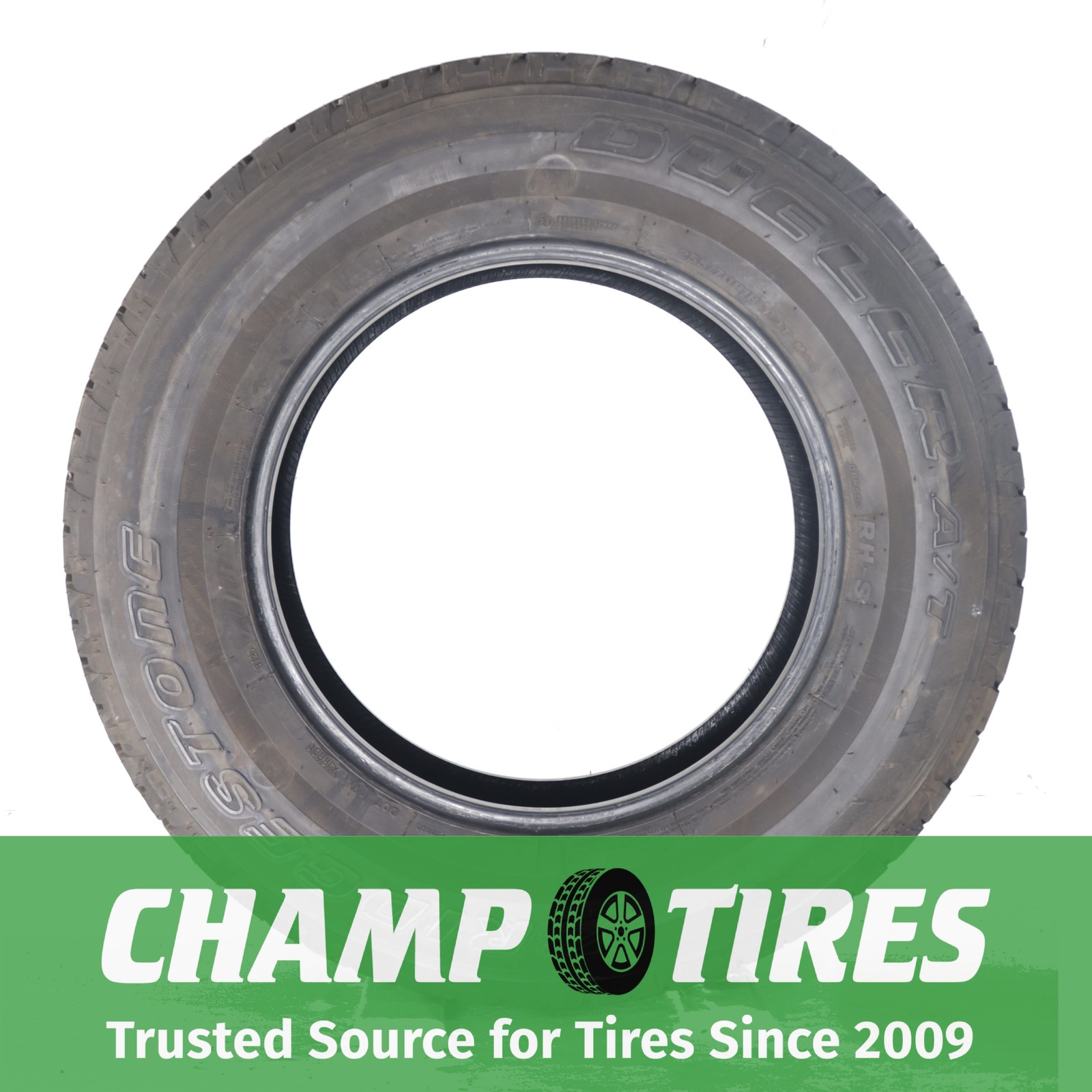 Bridgestone Dueler A/T RH-S 255 70 18 113 T 8/32nds CRT10242