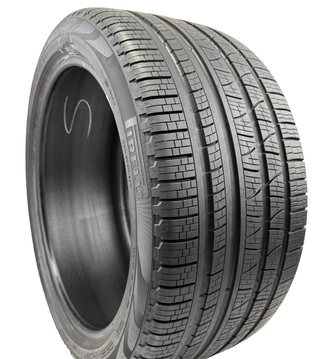 Used 315/35R21 Pirelli Scorpion Verde NO 111V 8.5/32 (DOT 22)