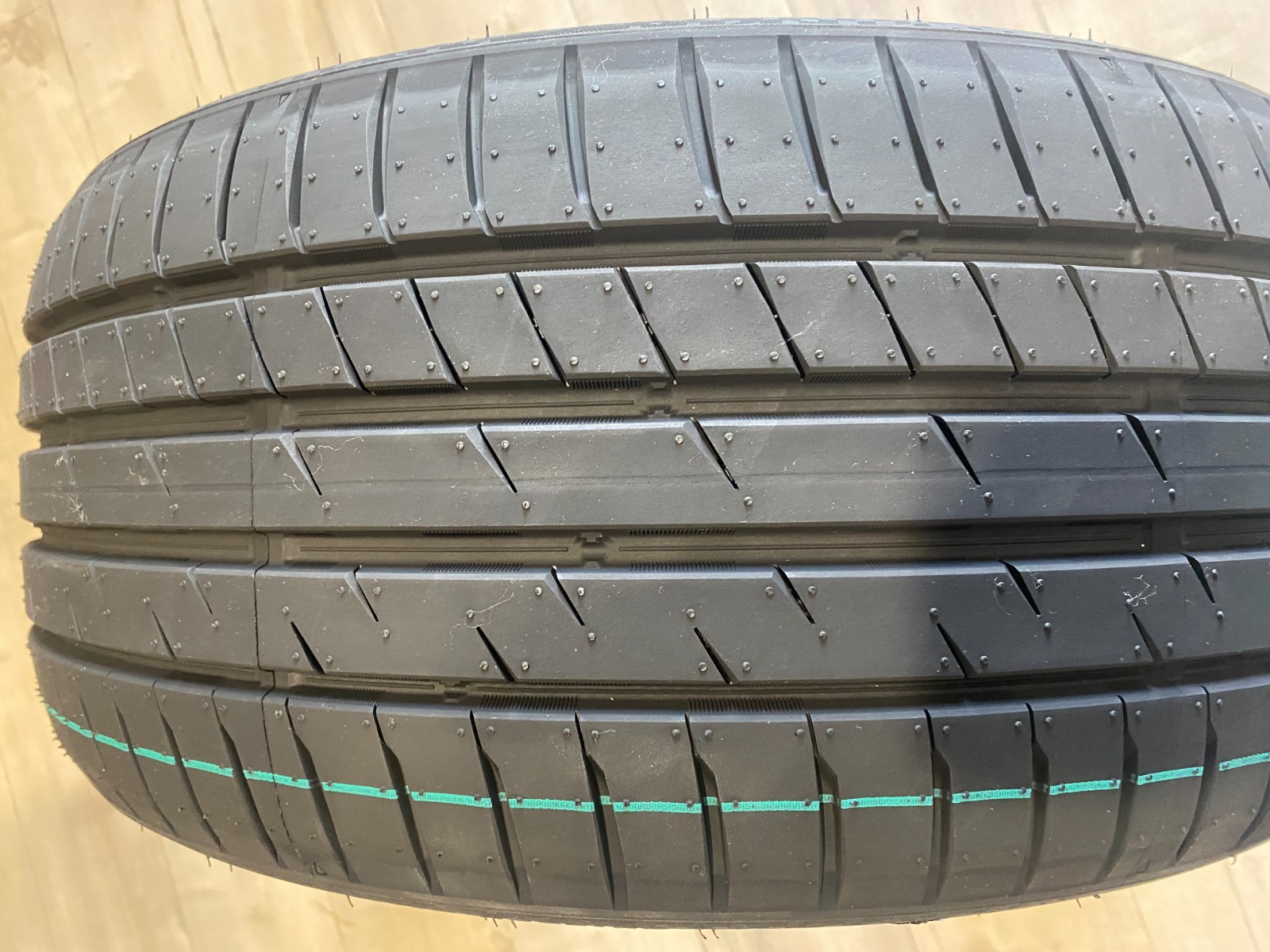 4 SLEIPNIR 245/40ZR18 245/40R18 97Y XL A/S ANDALUSIA UHP Tires 245 40 18