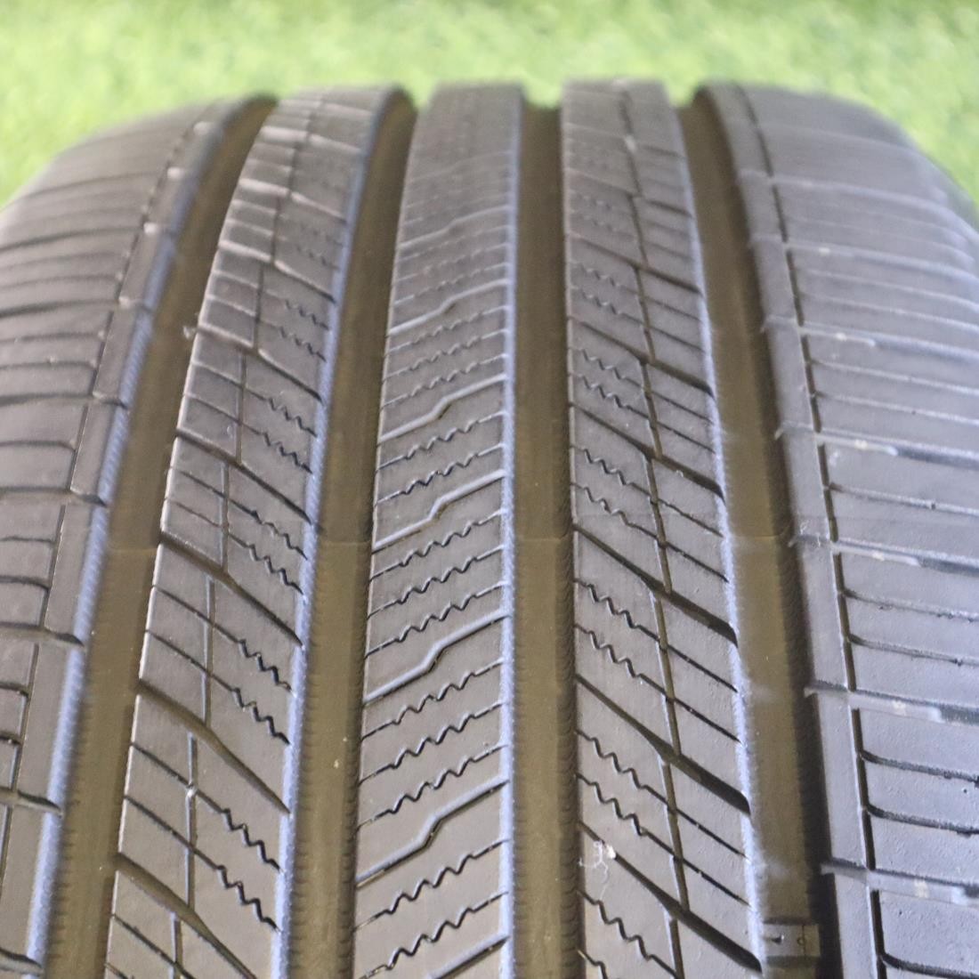245 50 19 Hankook DynaPro HPX 90% Tread 9/32 105H #27101