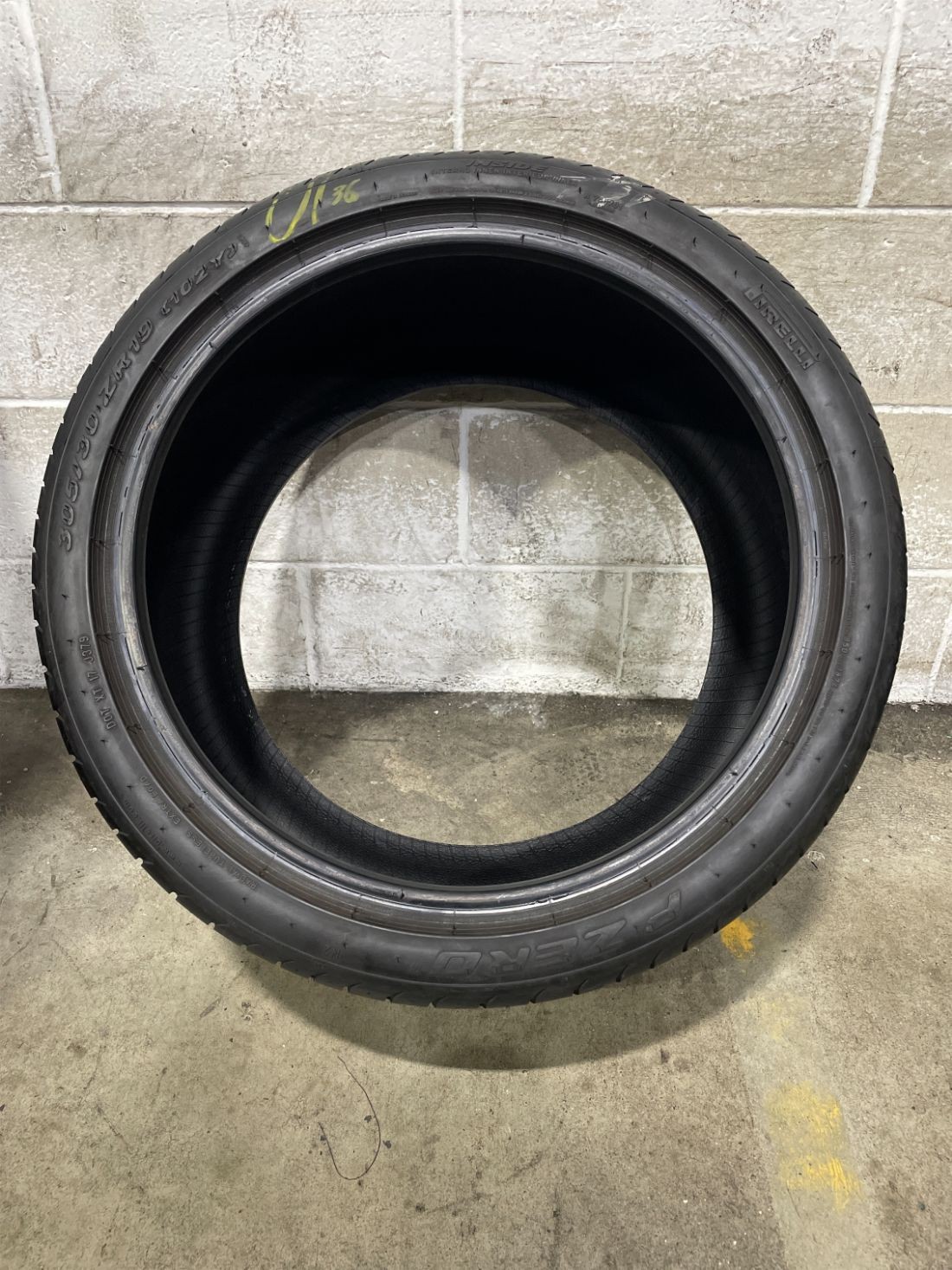 1x P305/30R19 Pirelli P Zero N2 7/32 102 Y Used Tire 3053019