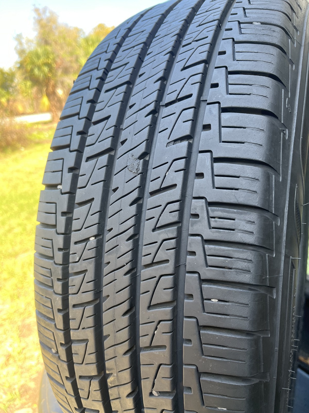 1 Tire Goodyear Assurance MaxLife 235/55E19 101V DOT.0124 10.75/32