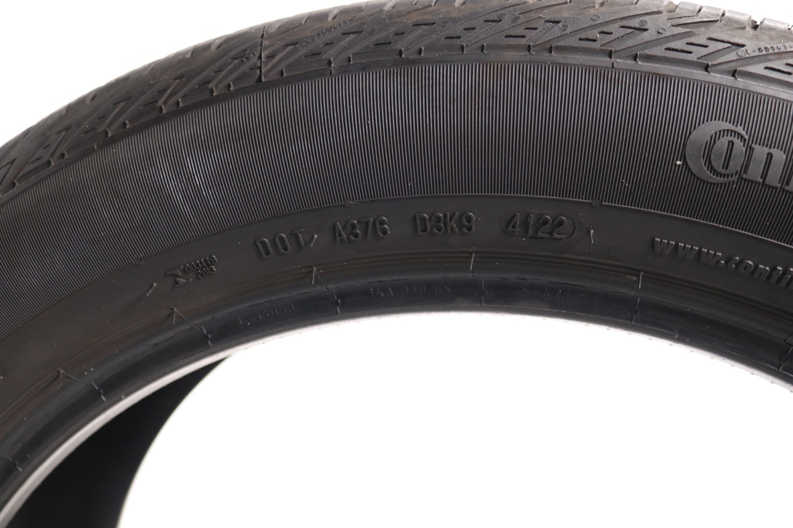 Set of 4 Used 245/50R20 Continental CrossContact LX Sport – 102H – 8-8.5/32