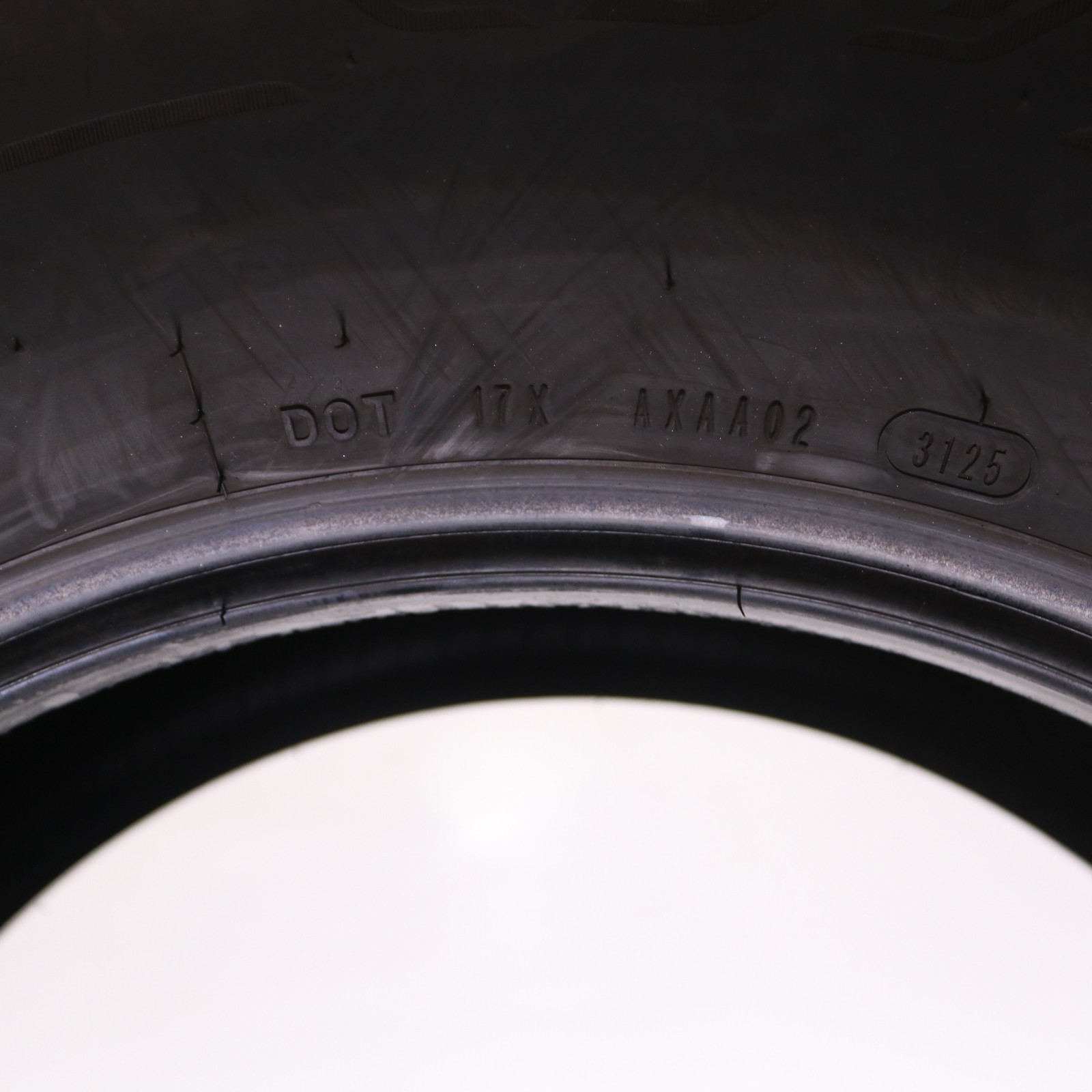 Set of 2 Used 255/65R18 Bridgestone Alenza A/S 02 – 111T – 7-8/32