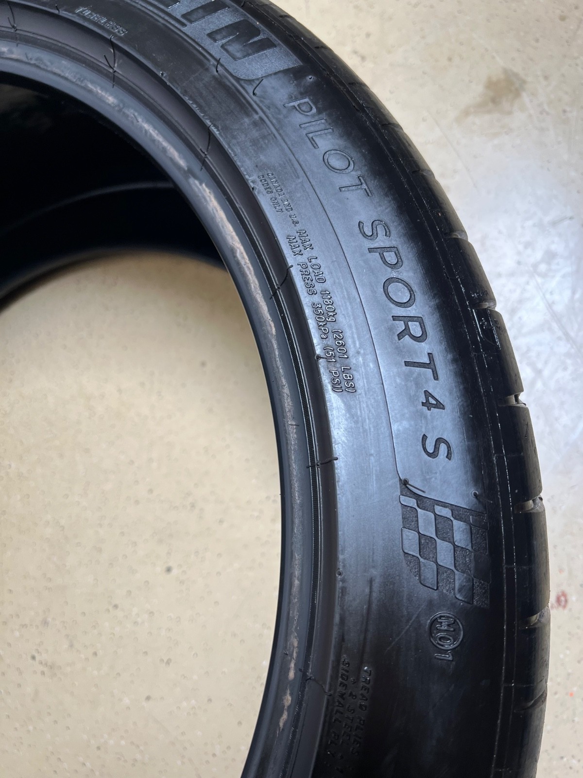 2 – NO REPAIRS 325/35ZR22 XL (114Y) Michelin Pilot Sport 4 S (MO1) Mercedes 5025