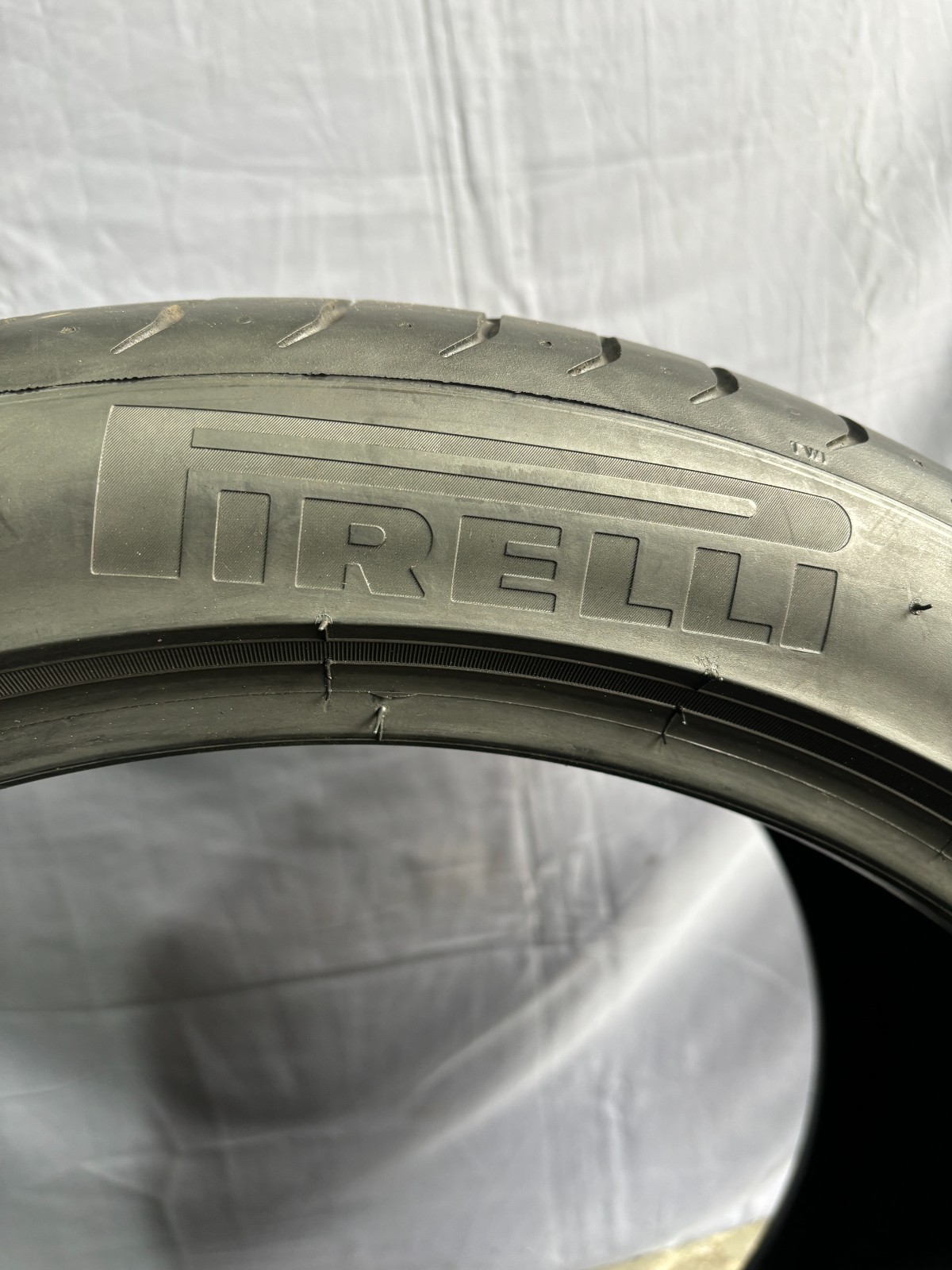 295/35ZR20 1(One) Pirelli P Zero N1 105Y – 8/32″ 2953520 High Tread