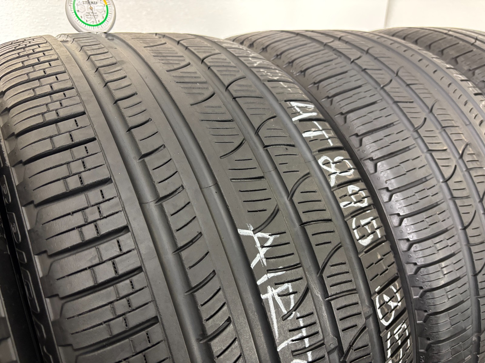 NO SHIPPING ONLY LOCAL PICK UP Set 4 Tires 295 35 21 Pirelli Scorpion Verde A/S
