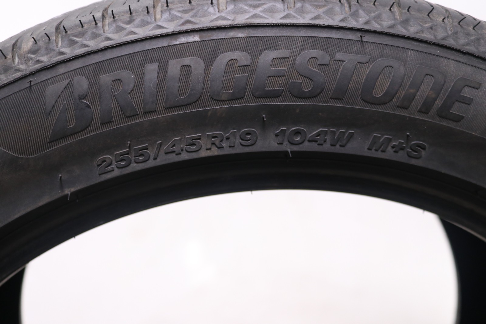 Set of 2 Used 255/45R19 Bridgestone Turanza EV Enliten – 104W – 8-9/32