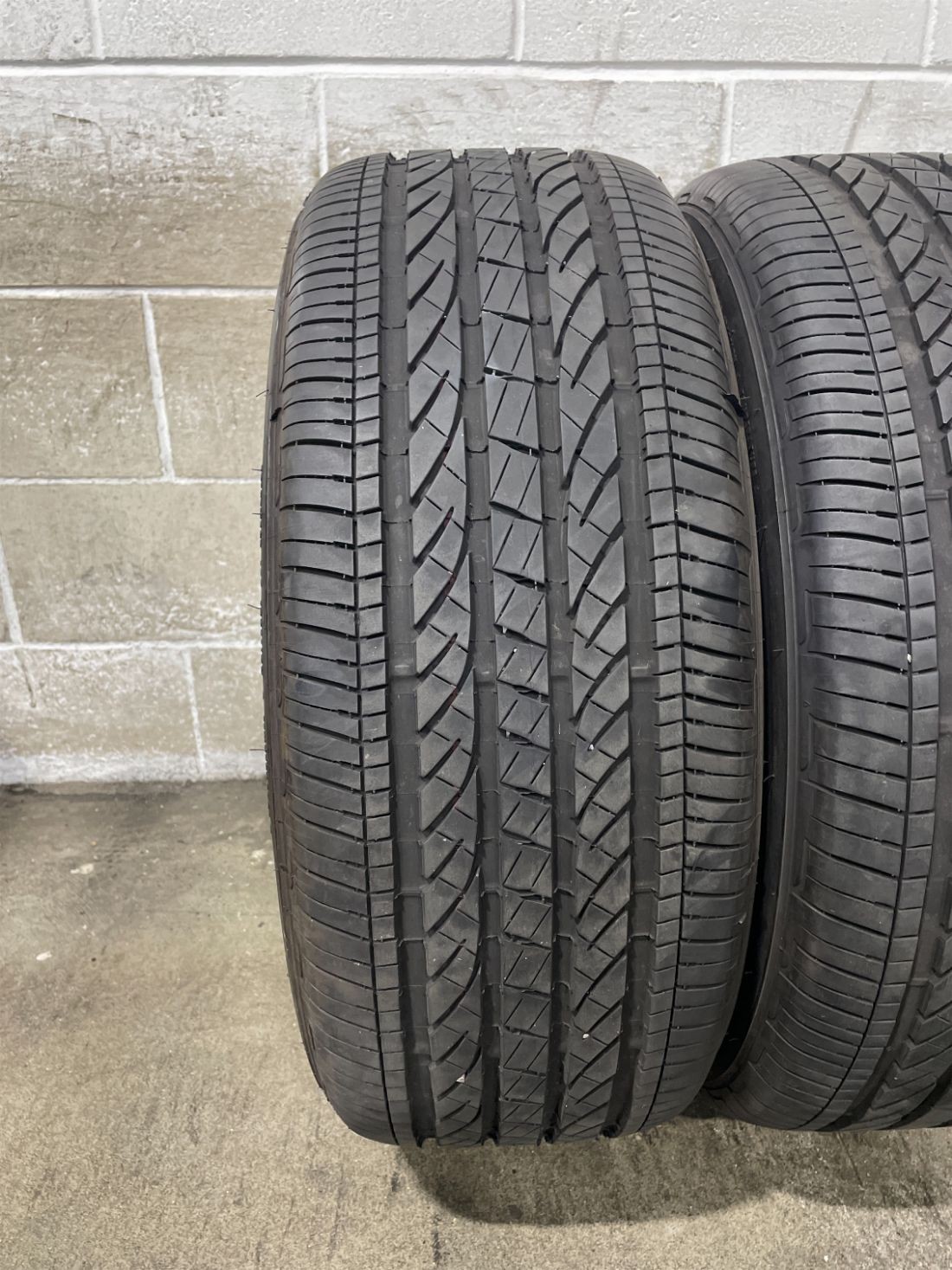 2x P245/50R19 Bridgestone Dueler H/P Sport AS RSC RFT 8/32 105 H Used Tires