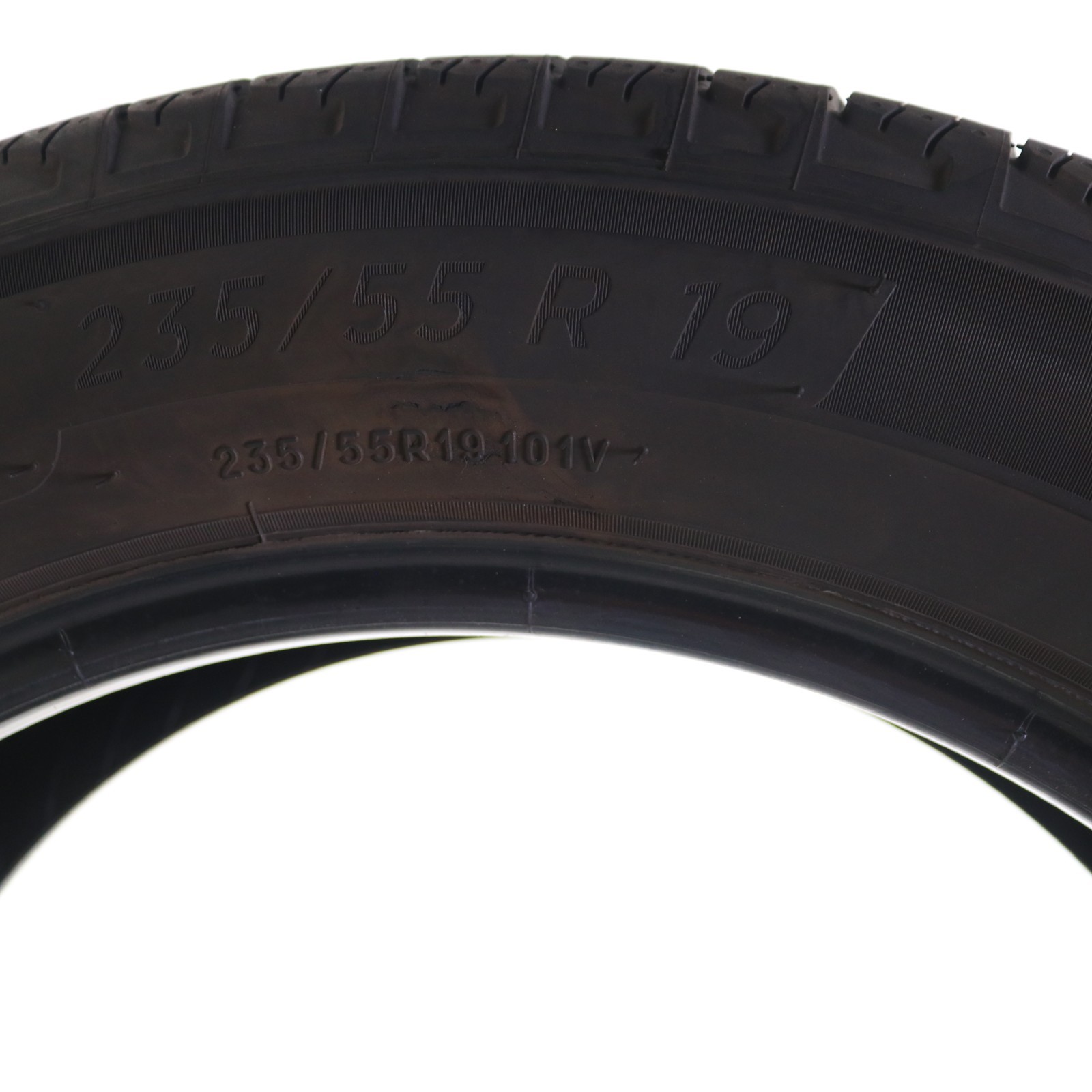 Set of 2 Used 235/55R19 Michelin Primacy A/S – 101V – 5.5/32 No Repairs