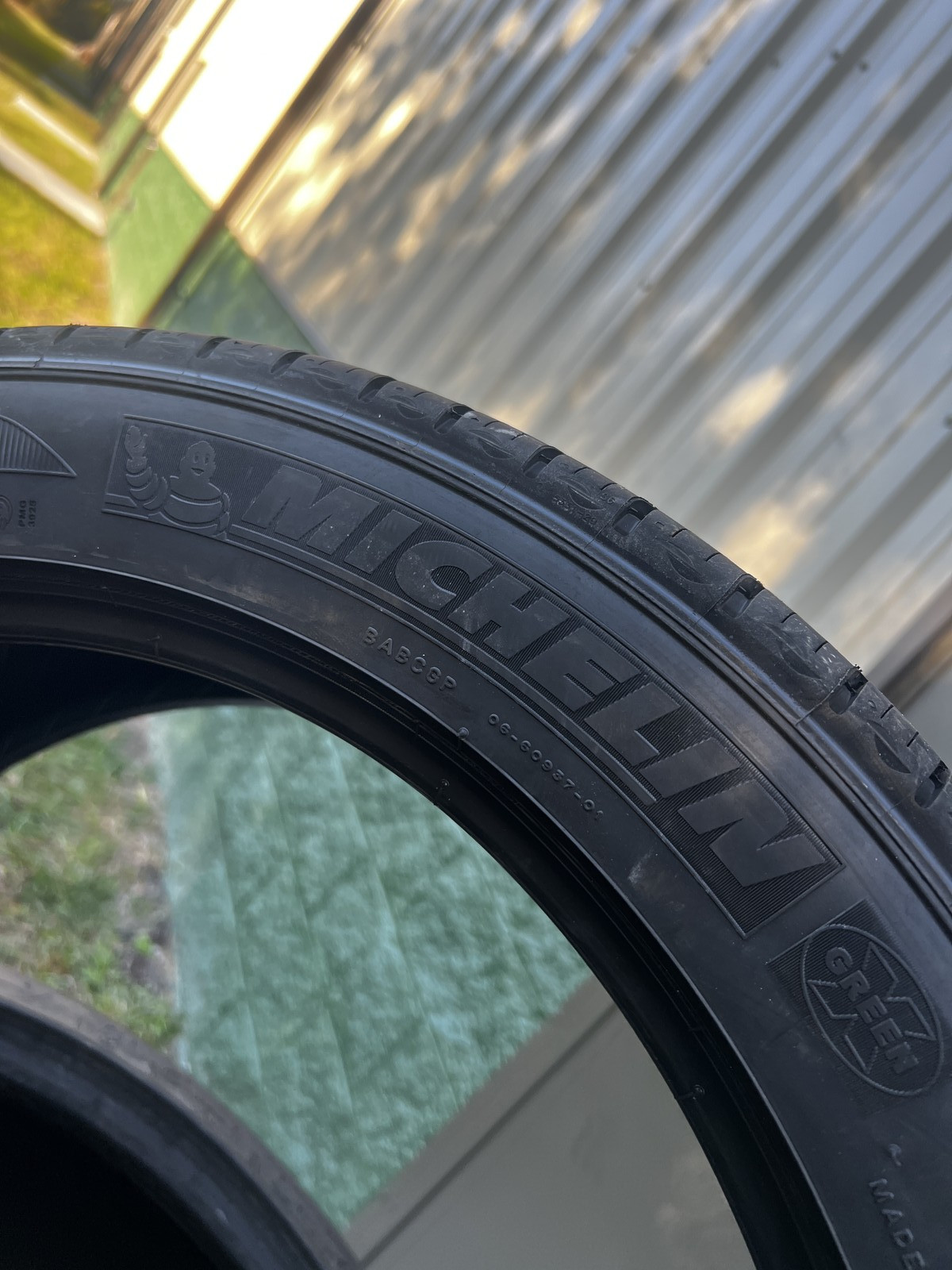 Set Of 2 New Michelin Primacy MXM4 T1 Acoustic 235/45R18 98W DOT.3525 8.5/32
