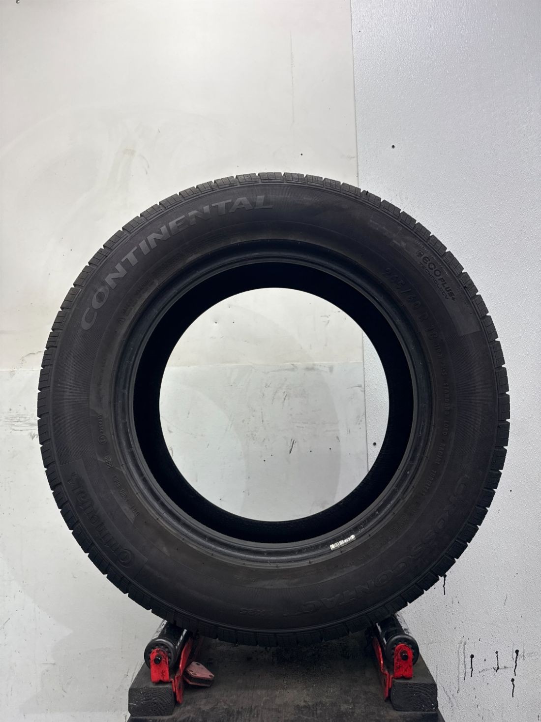 1 Used P265/60R18 Continental CrossContact LX25 110 H – 7/32