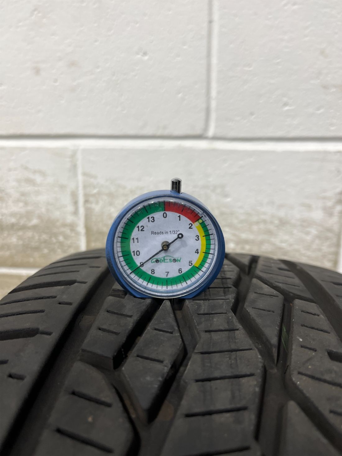 2x P235/55R20 Mazama Open Range HTS 9/32 102 H Used Tires 2355520