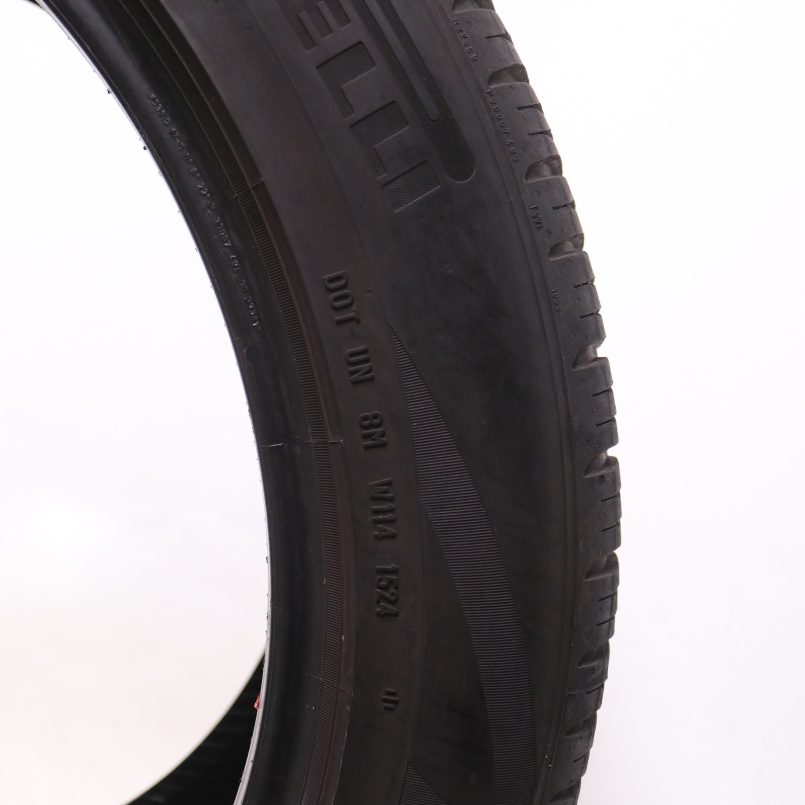 Set of 2 Used 275/45R21 Pirelli Scorpion Zero All Season MO – 107H – 8.5-9/32