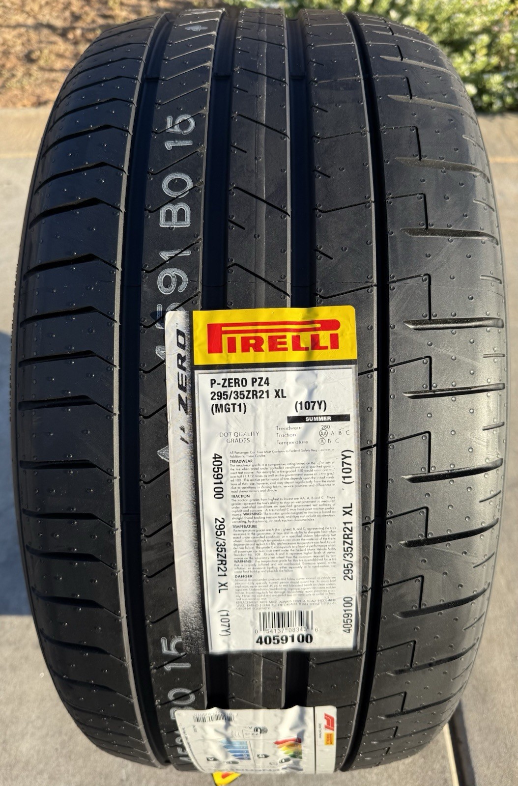 Set of TWO BRAND NEW 295/35ZR21 (107Y) Pirelli P Zero PZ4 Sport Tires 2953521