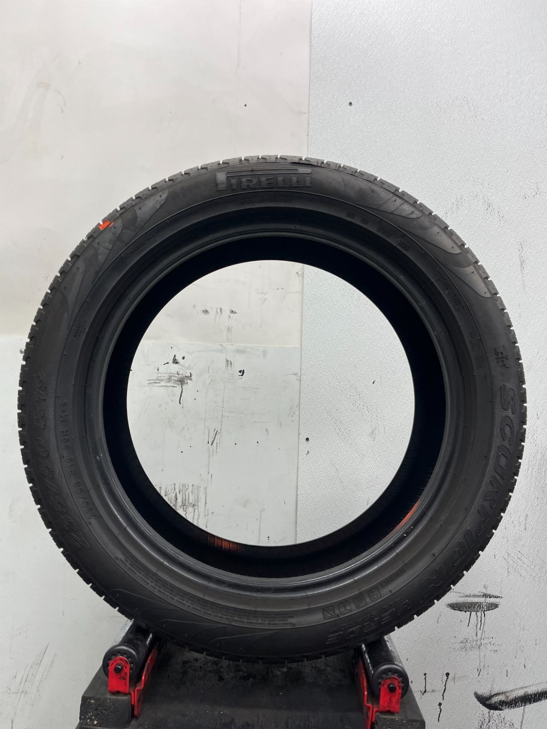 1 Used P235/50R19 Pirelli Scorpion Verde All Season 99 H – 11/32