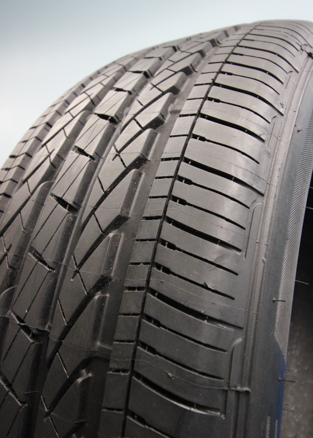 1 Used Bridgestone Dueler H/P Sport A/S RFT RSC 245/50R19 245/50/19 2455019 105H