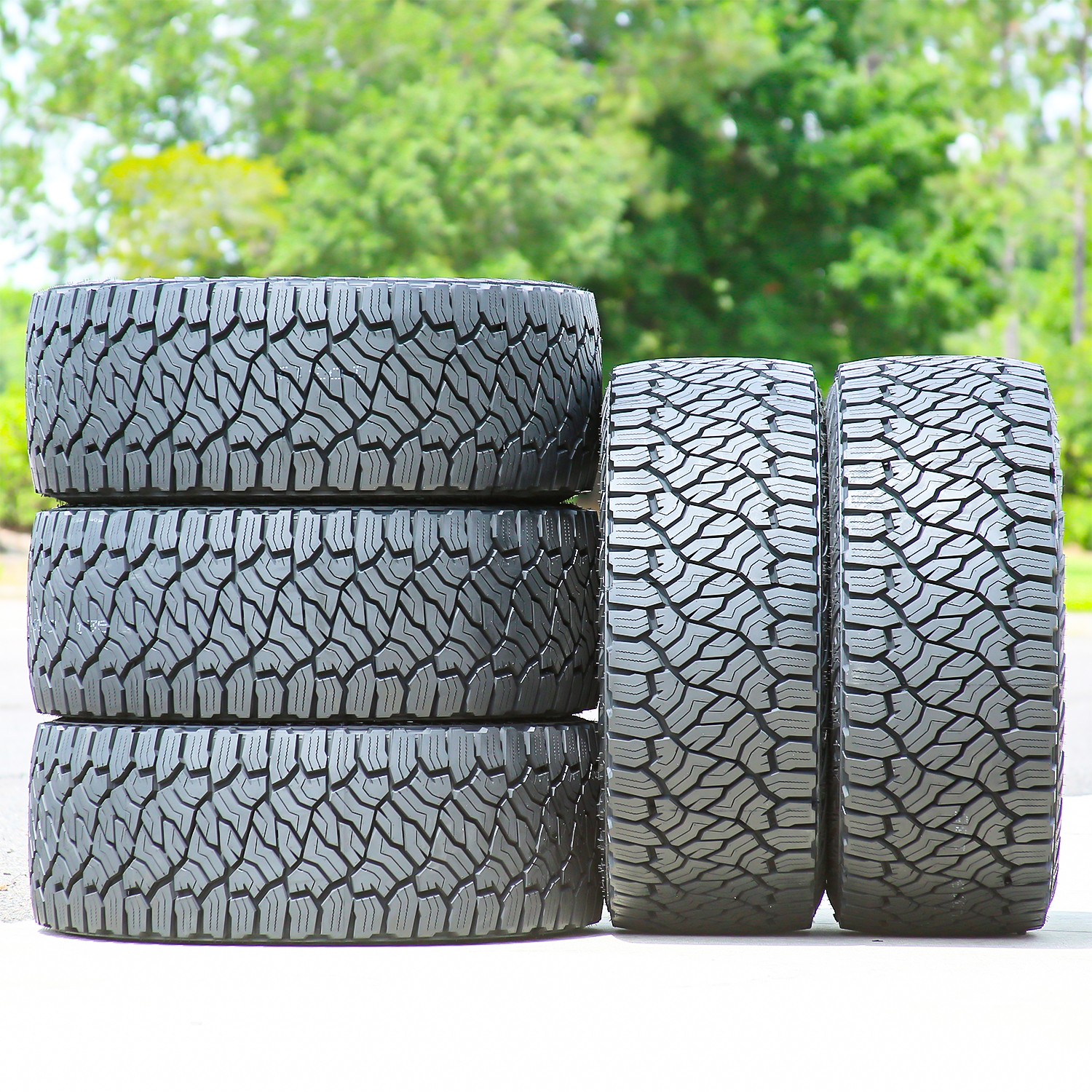 Tire Venom Power Trail Hunter ATS 305/35R24 112H XL AT A/T All Terrain