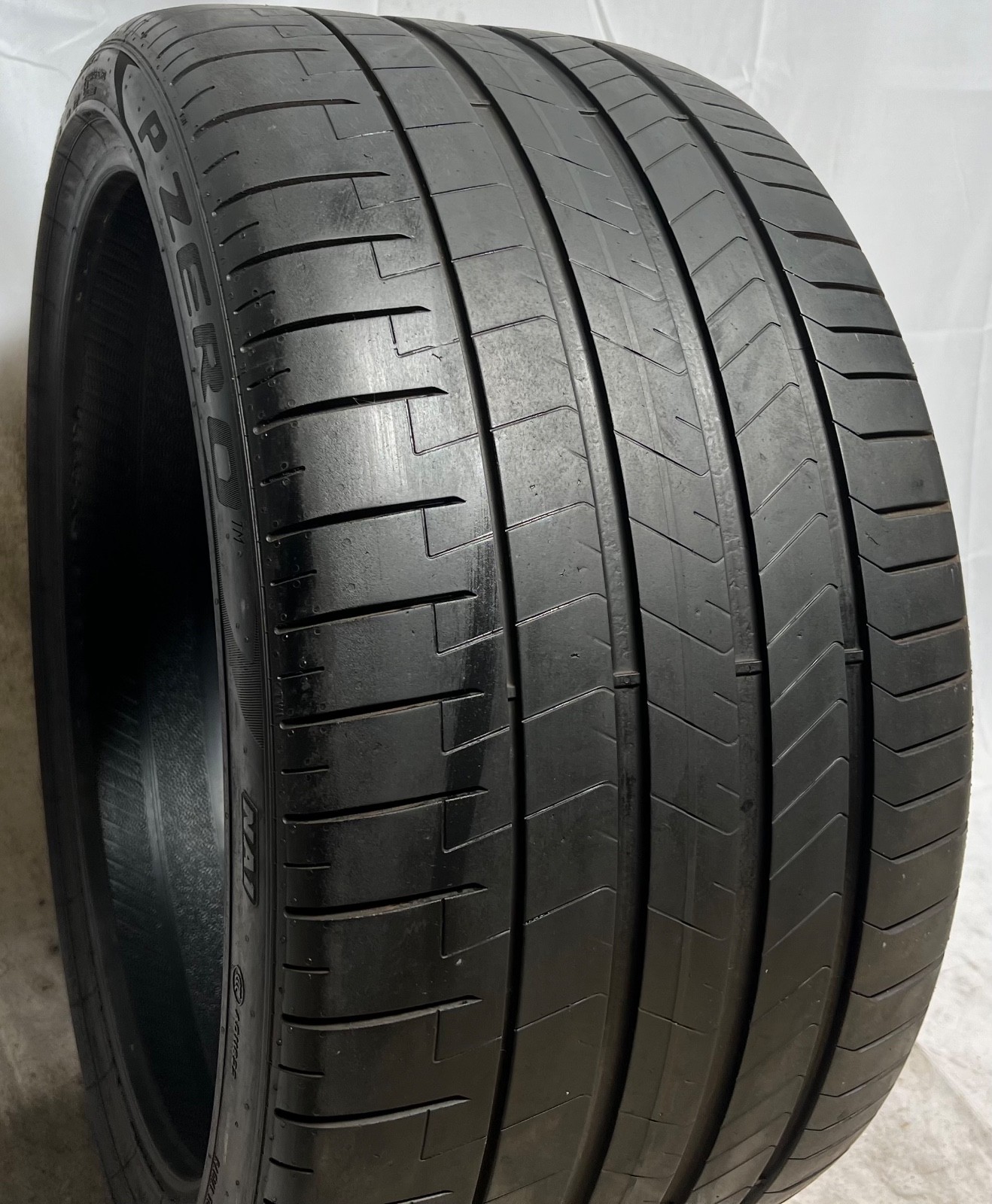 1 – NO REPAIRS 305/30ZR21 (100Y) Pirelli P Zero PZ4 (NA1) Porsche OEM – 7124