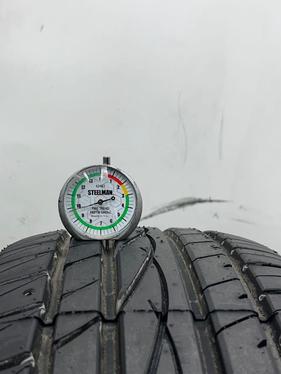 1 Used P215/55R17 Ohtsu FP0612 AS 94 W – 10/32