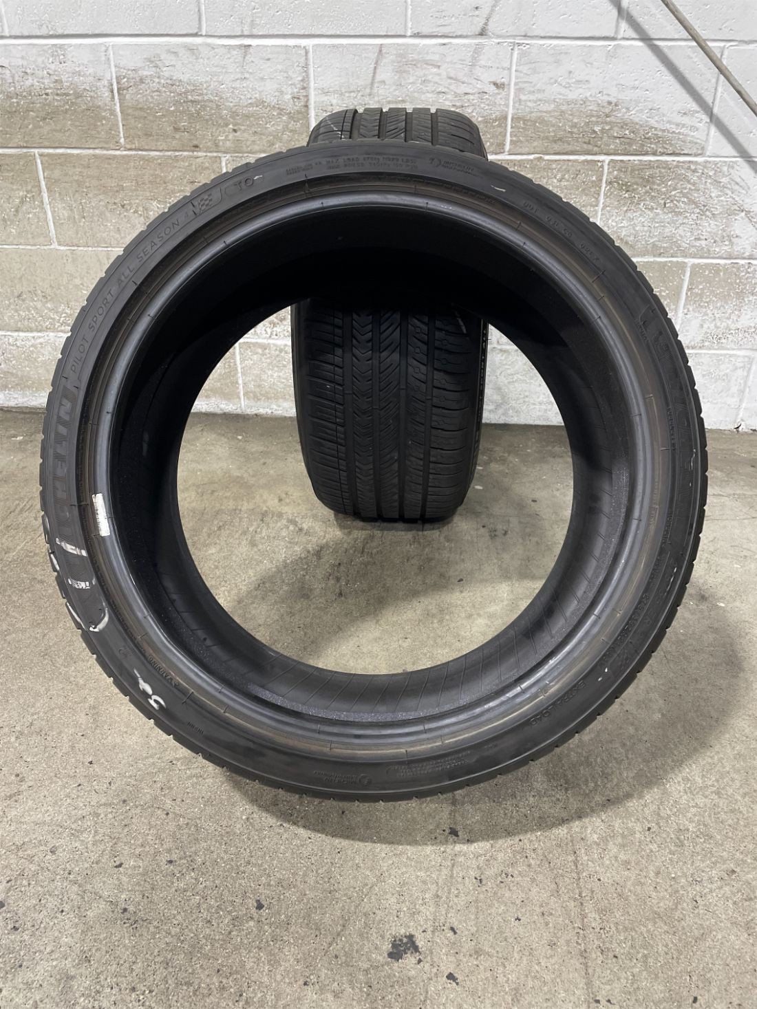 2x P275/35R21 Michelin Pilot Sport A/S 4 TO 9/32 103 W Used Tires 2753521