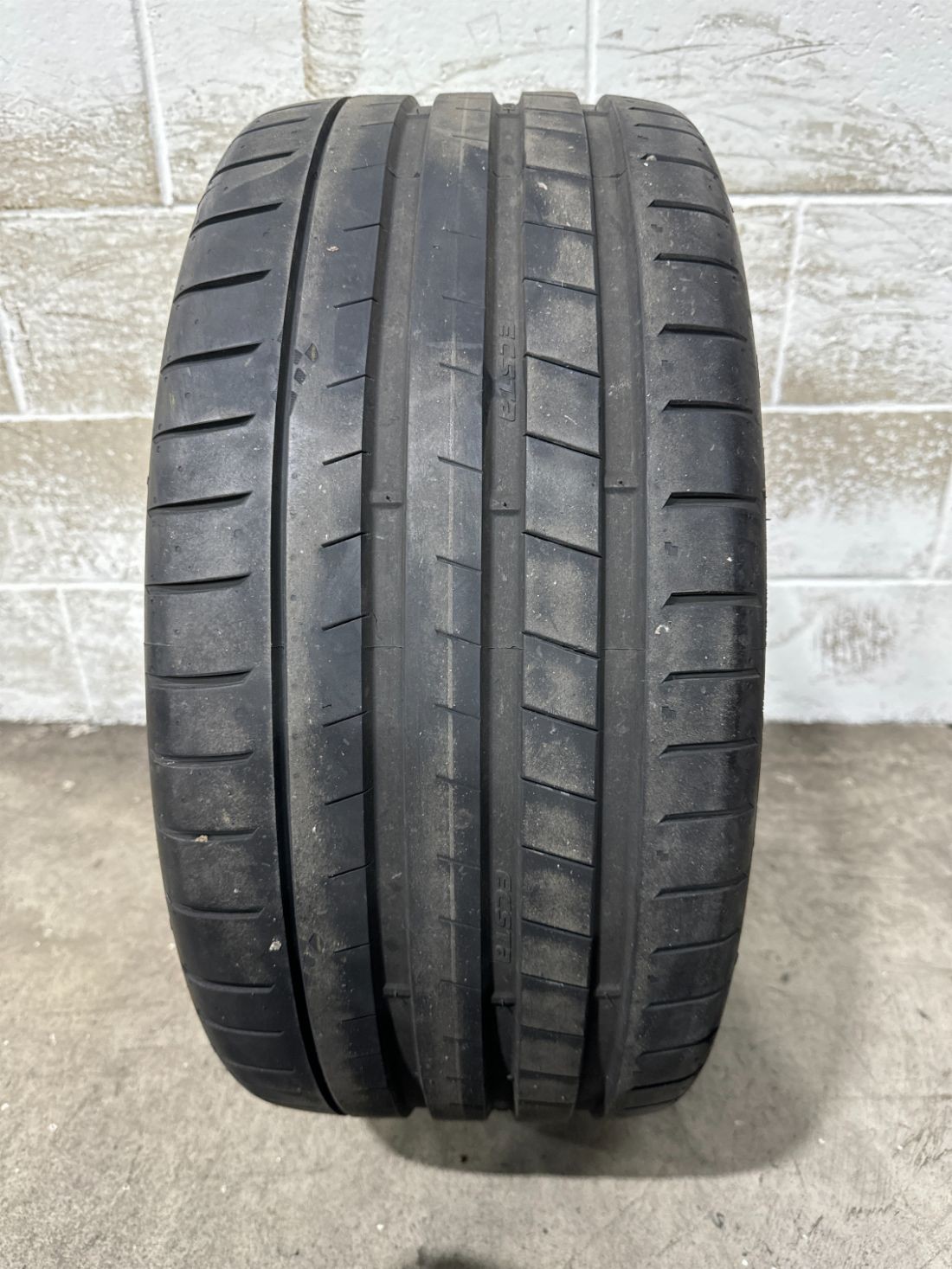 1x P265/35R20 Kumho Ecsta PS91 9/32 99 Y Used Tire 2653520
