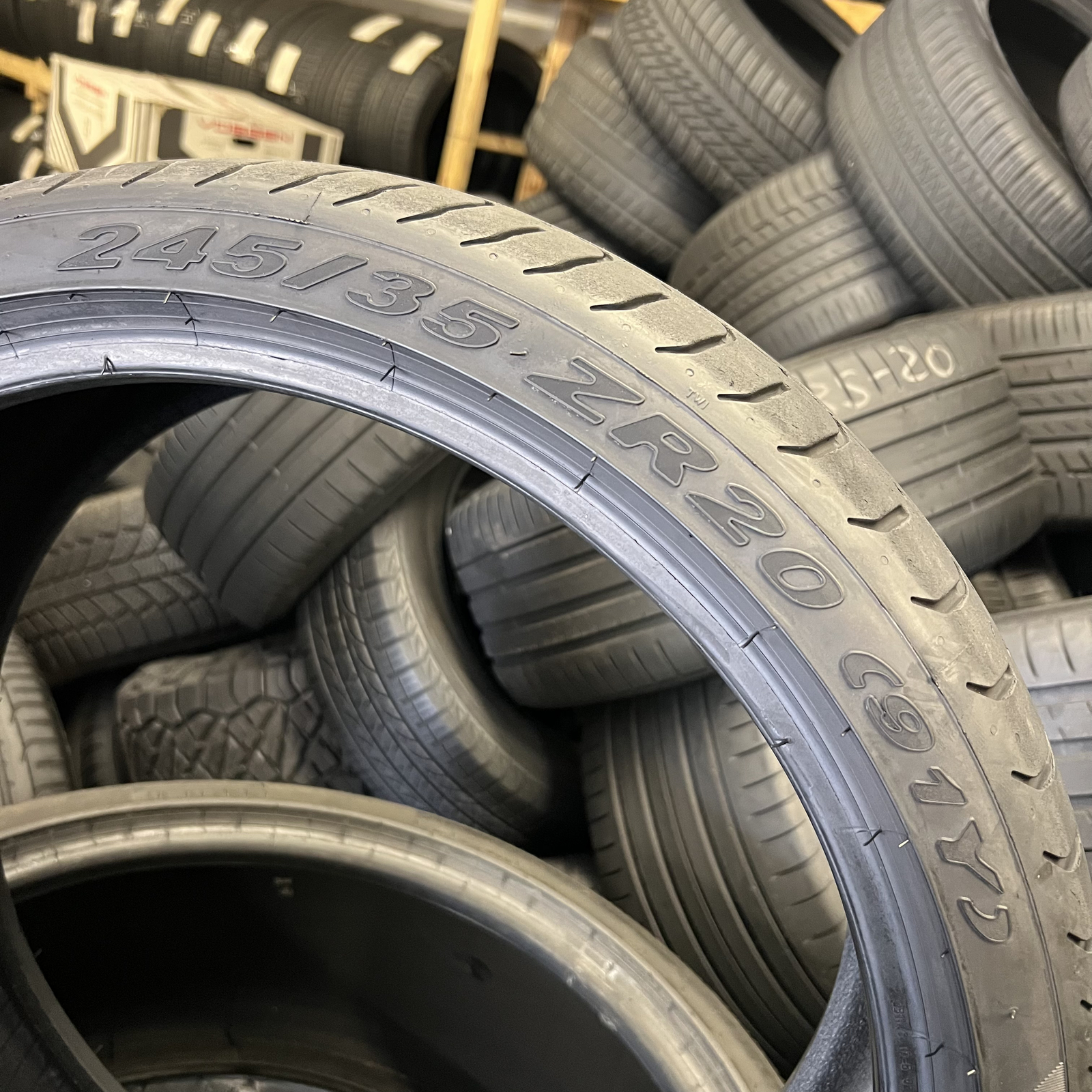 1 Tire Pirelli P Zero N1 245/35ZR20 91Y DOT.1122 No Patch