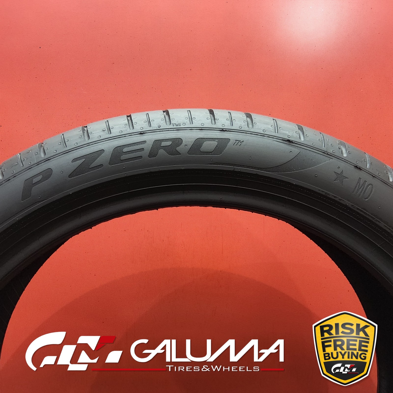 Set of 2 Tires LikeNEW Pirelli P-Zero (PZ4) ★MO XL 245/40R20 No Repairs #95907
