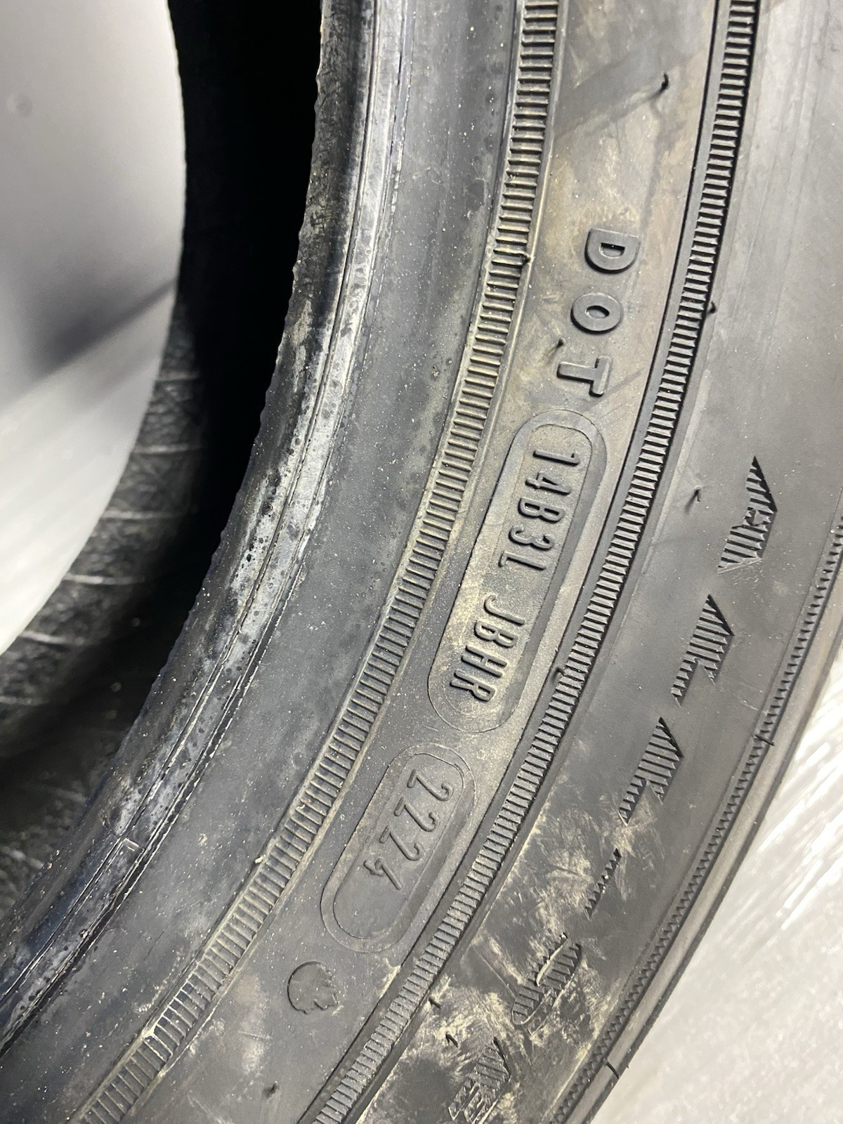 Single (1) Goodyear Assurance All Season Tire 235/55R18 100H 235 55 18