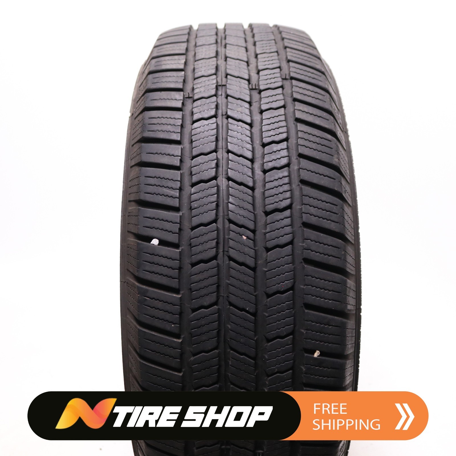 Set of 2 Used 235/65R17 Michelin Defender LTX M/S – 104T – 8.5/32