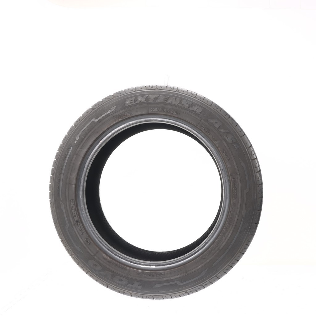 Set of (4) Used 235/55R17 Toyo Extensa A/S II 99H – 9-10/32