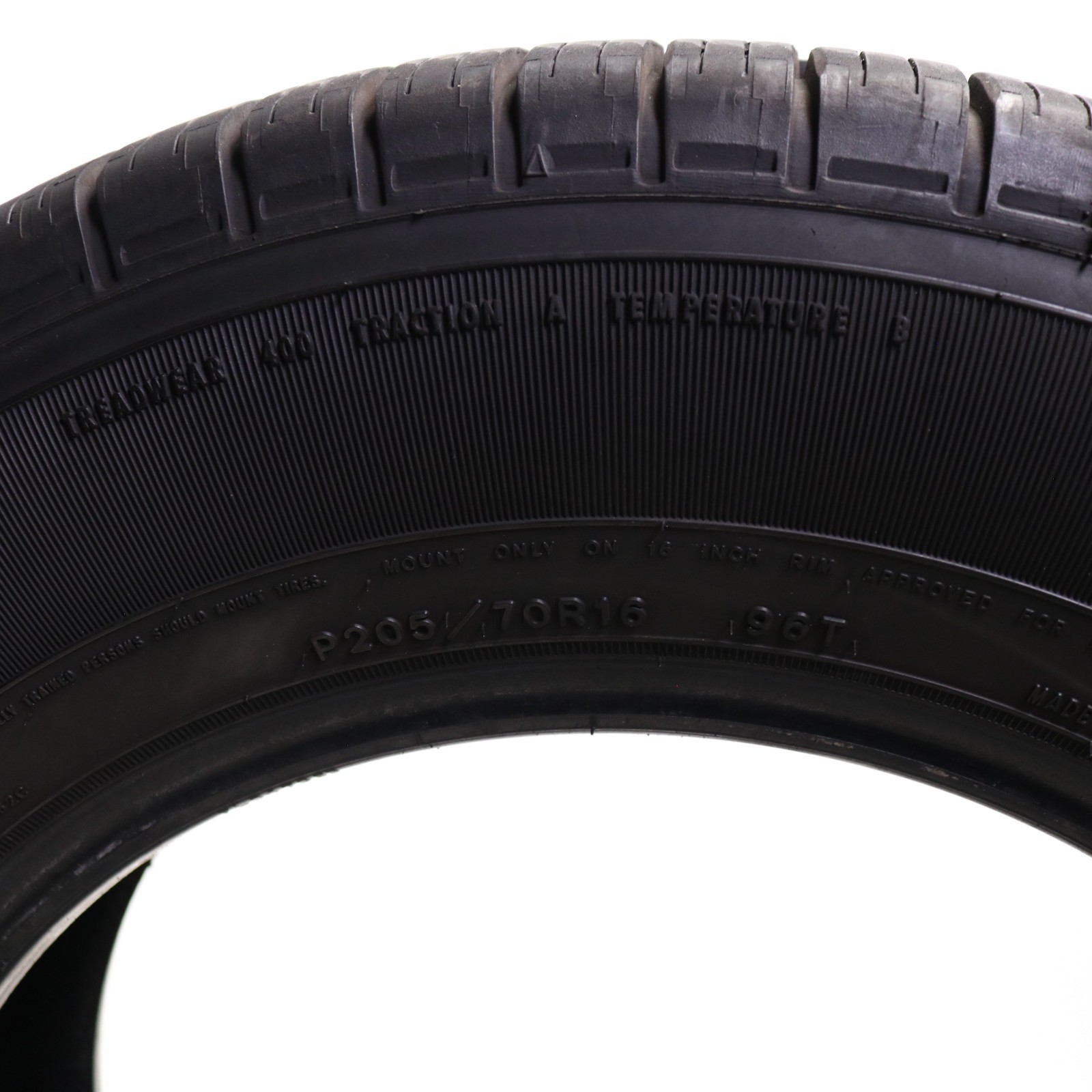 Used 205/70R16 Goodyear Eagle LS-2 – 96T – 10/32