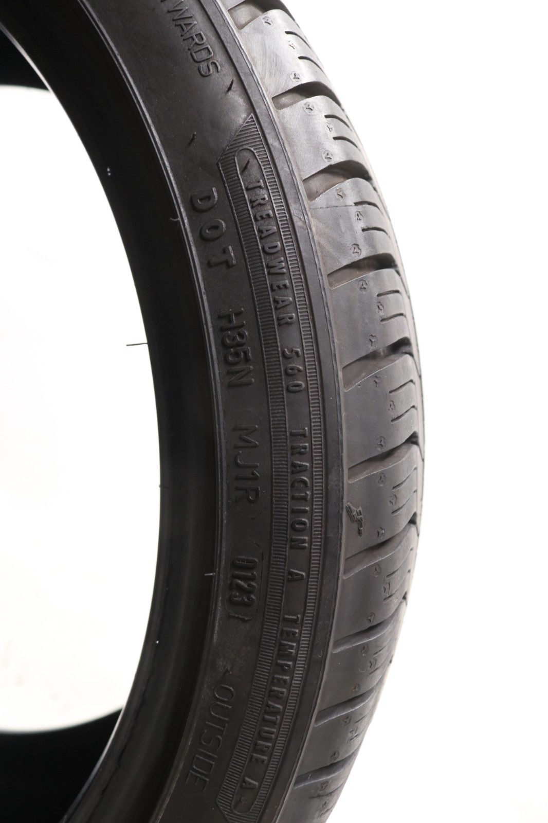 Set of 4 Used 225/40R18 Goodyear Eagle Sport AO – 92H – 9-10/32