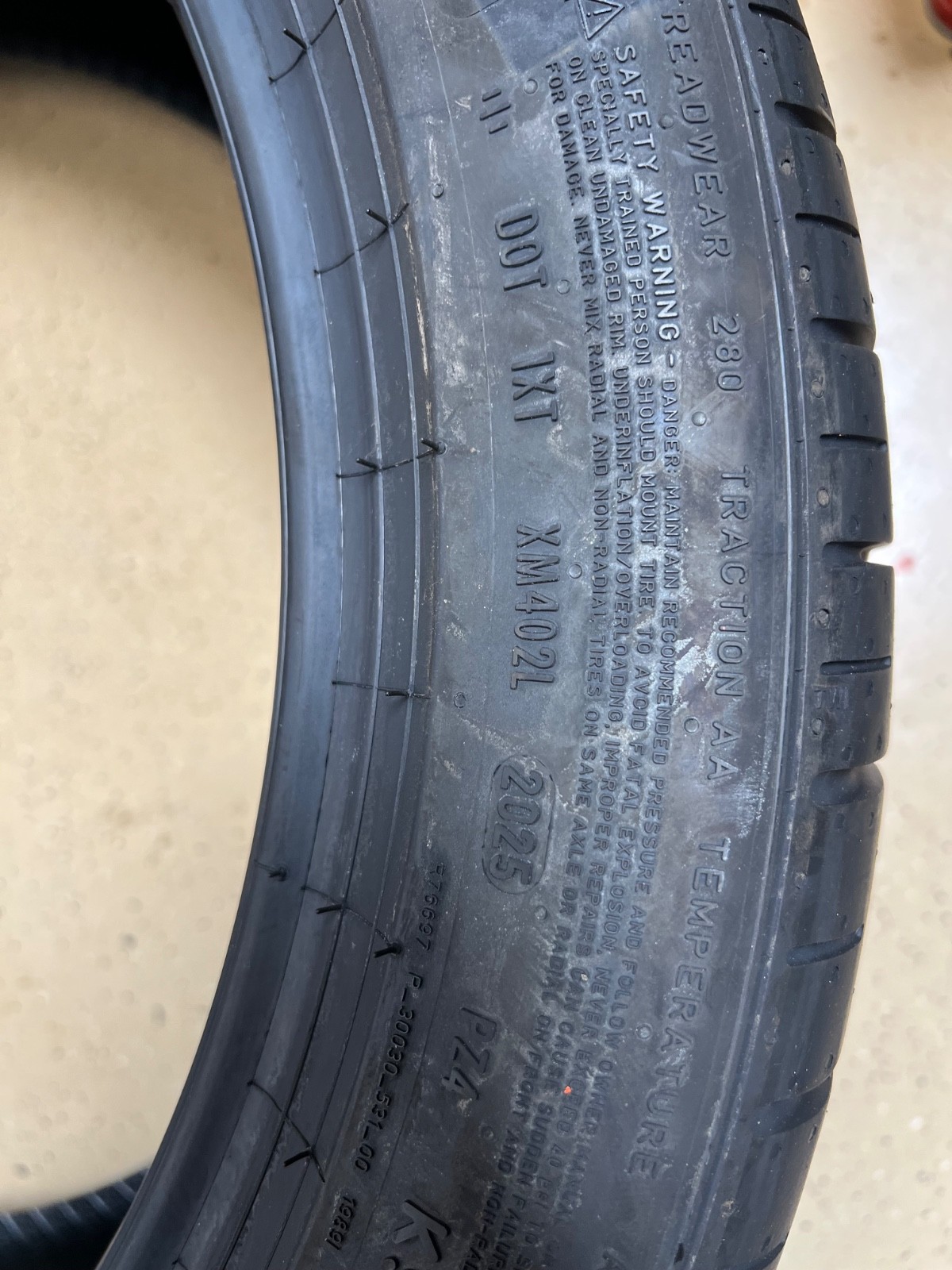 1 – NEW 285/40R20 XL (108Y) Pirelli P Zero PZ4 PNCS KS (I *) BMW OEM – 4035