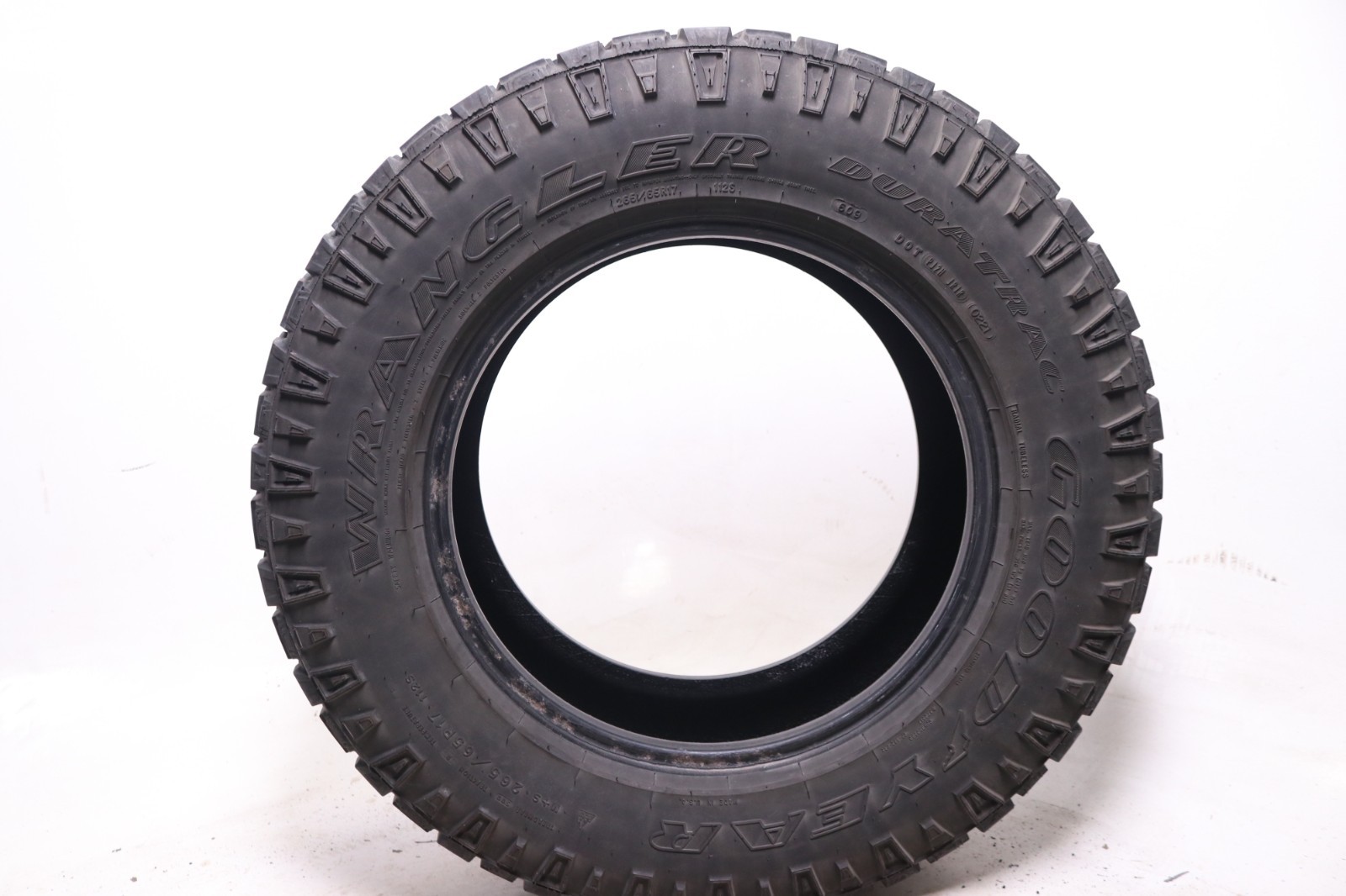 Set of 4 Used 265/65R17 Goodyear Wrangler Duratrac – 112S 8.5-9.5/32 No Repairs