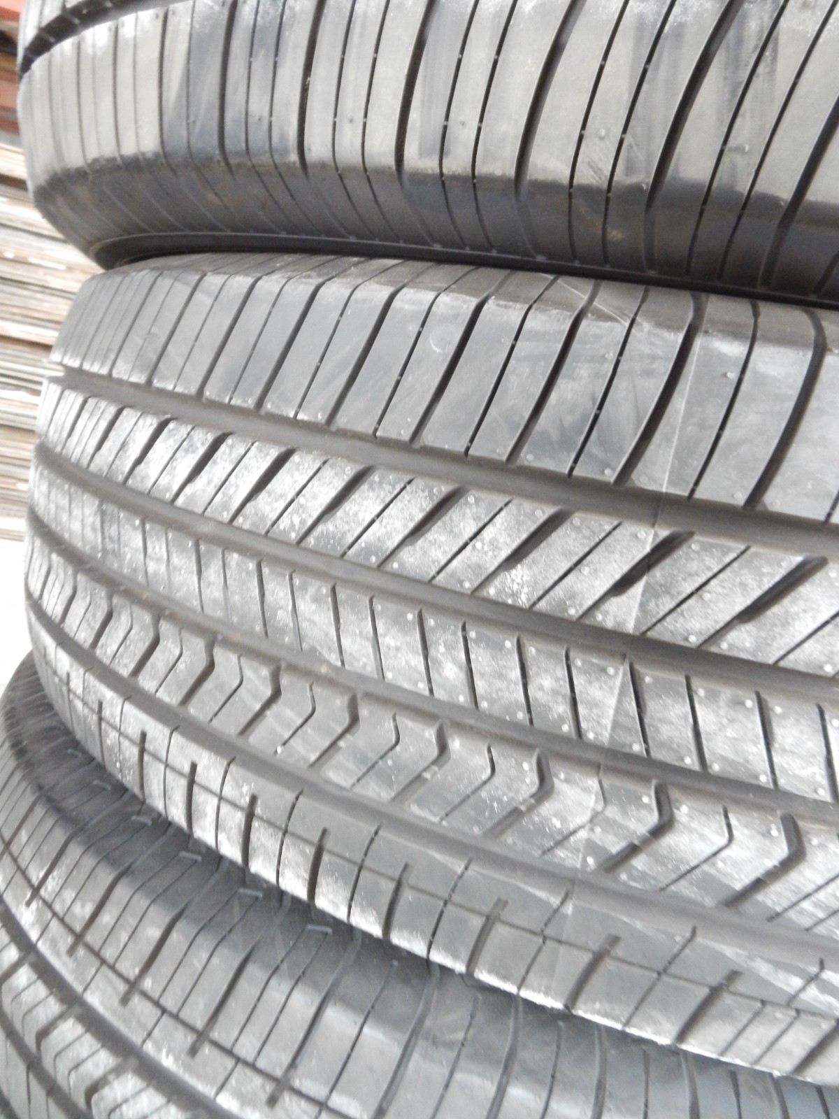 265/60R20 112H Yokohama Geolandar X-CV G-057 New Take off Tires set of 4