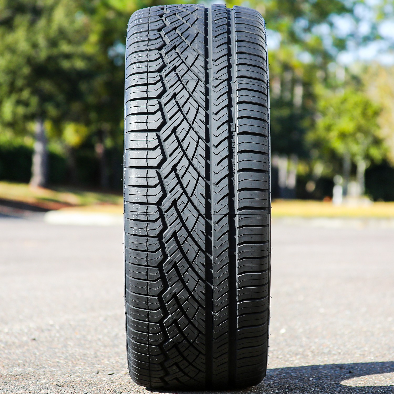 4 Tires Venom Power Covert Grip ASP 305/35R24 112V XL AS A/S Performance