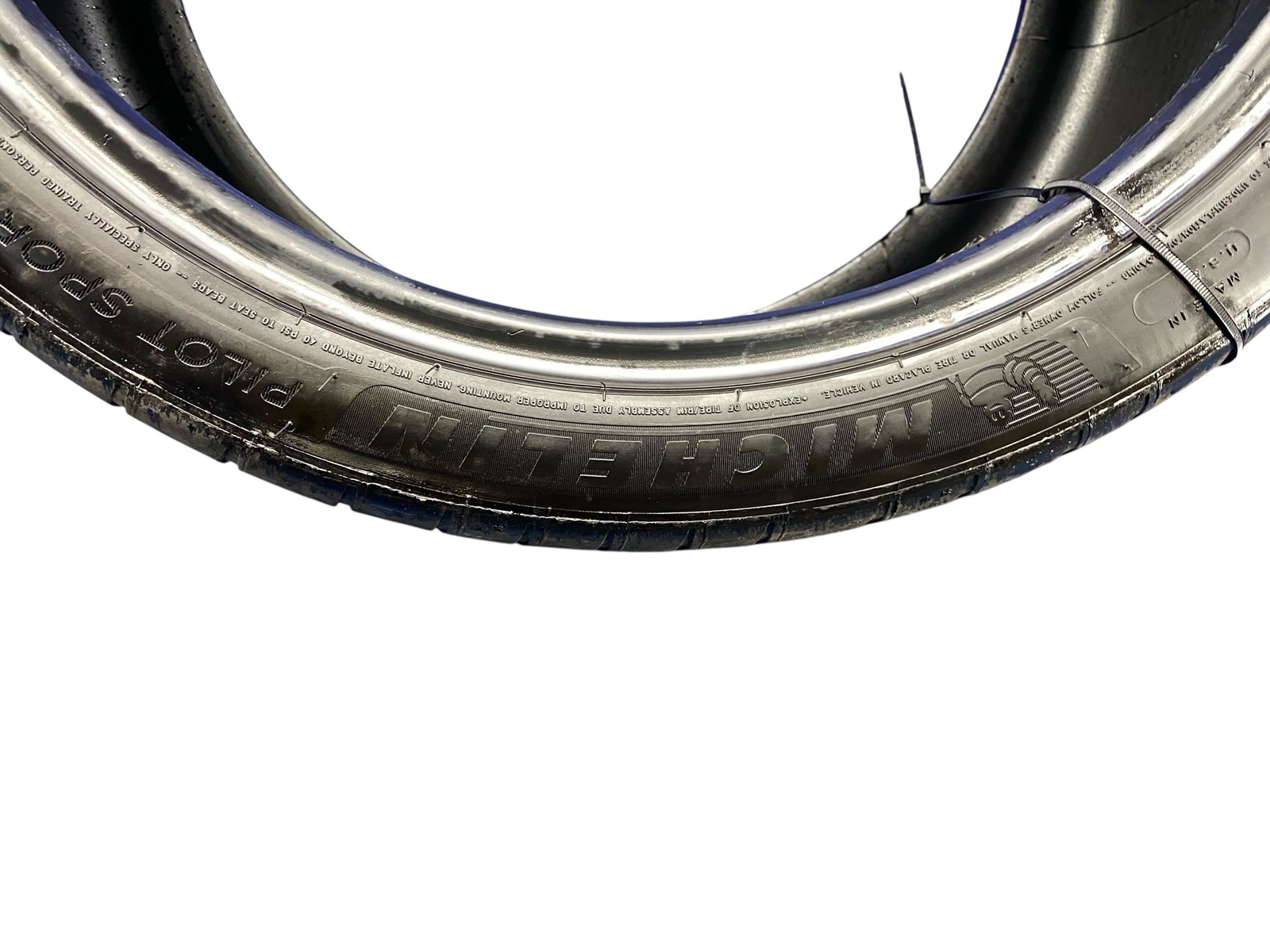 305/30ZR20 MICHELIN PILOT SPORT 4S 4.5-6/32NDS DATECODE 1523 *UNEVEN TREAD WEAR*