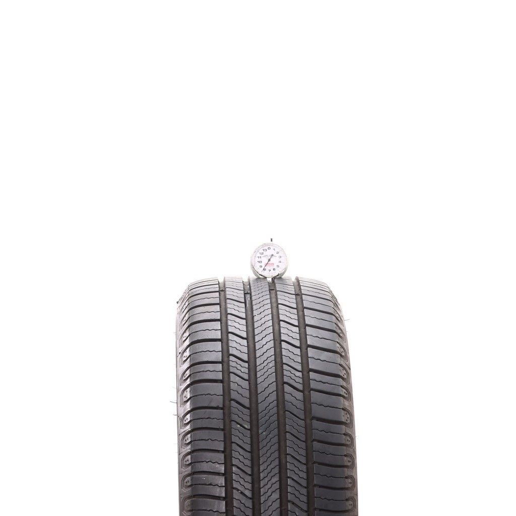 Set of (4) Used 215/55R17 Michelin Defender 2 94H – 7-8/32