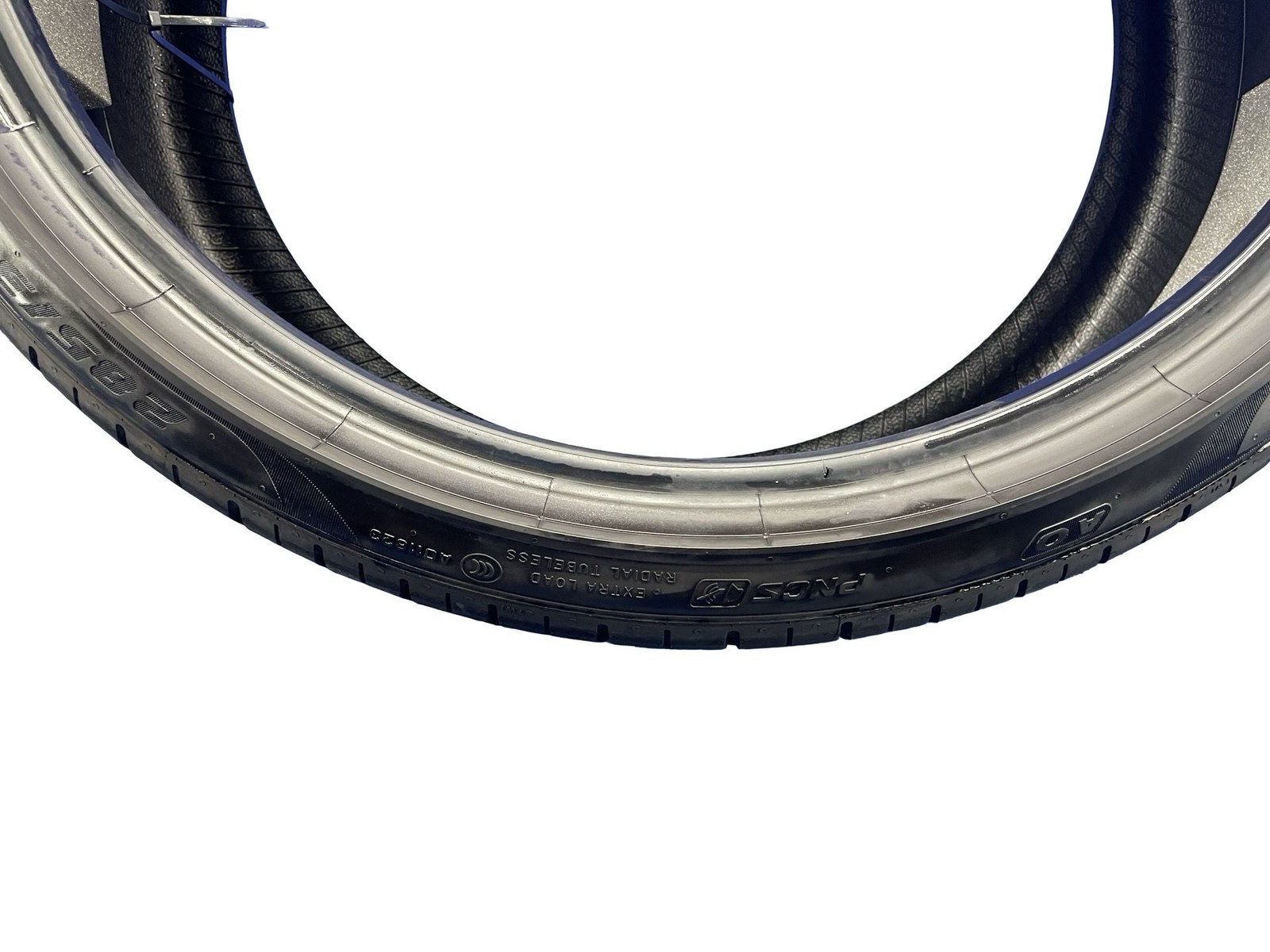 PIRELLI P ZERO 285/30ZR22 101Y 6/32NDS DATECODE 0124