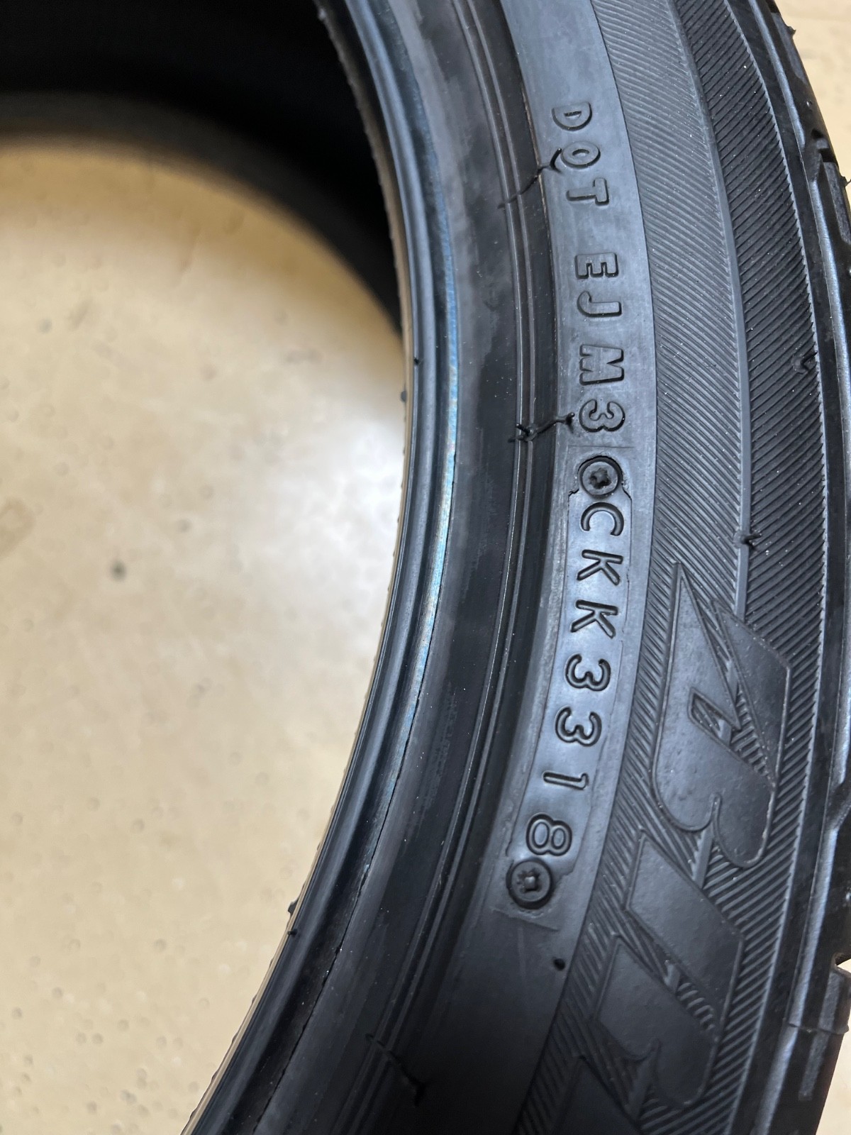2 – NEW 235/45R20 XL (100W) Bridgestone Dueler H/P Sport (MO) Mercedes – 11012