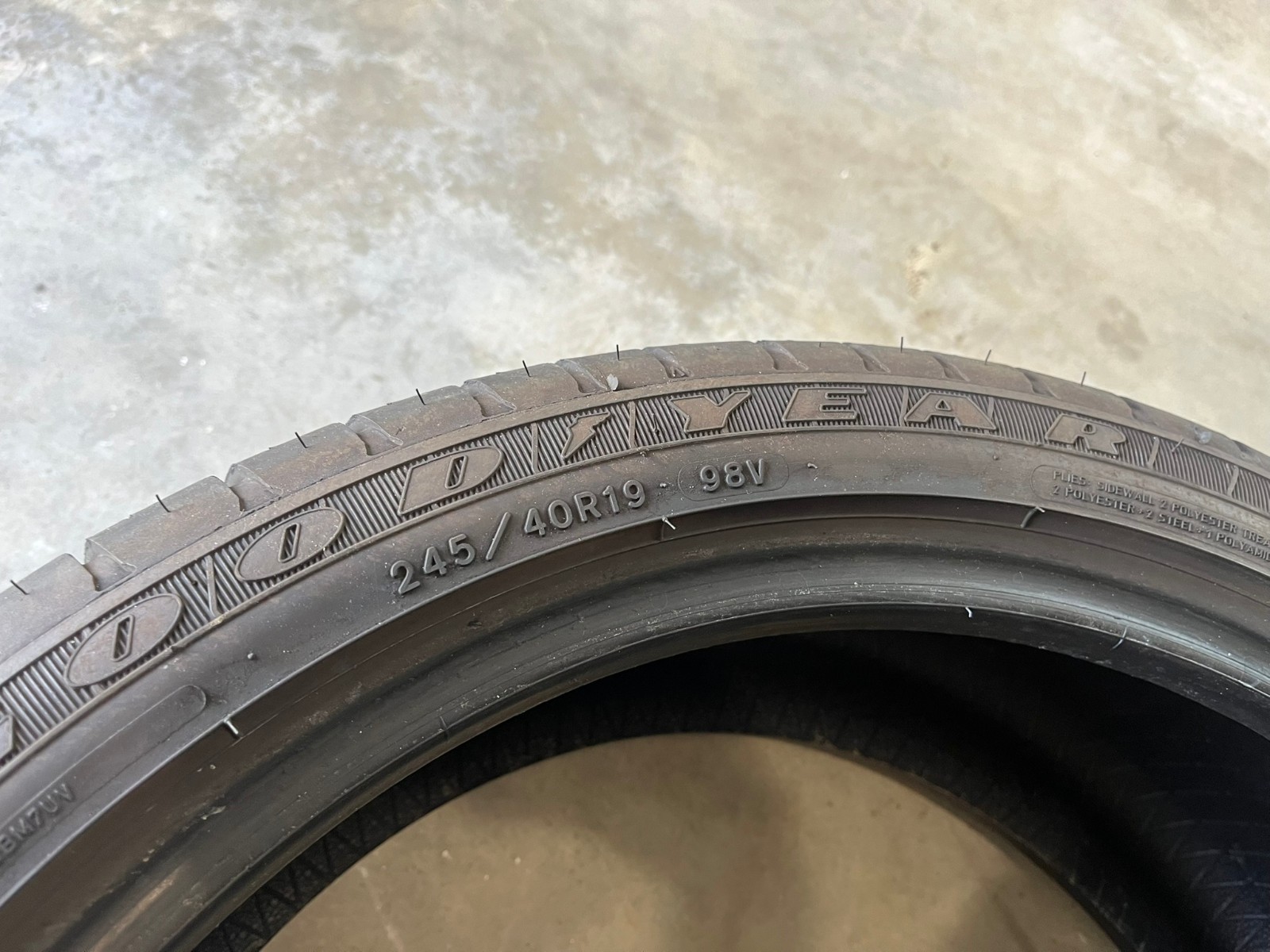 PAIR 245/40R19 Goodyear Eagle LS2 ROF RunFlat 98V XL – 9.5/32 EXCELLENT