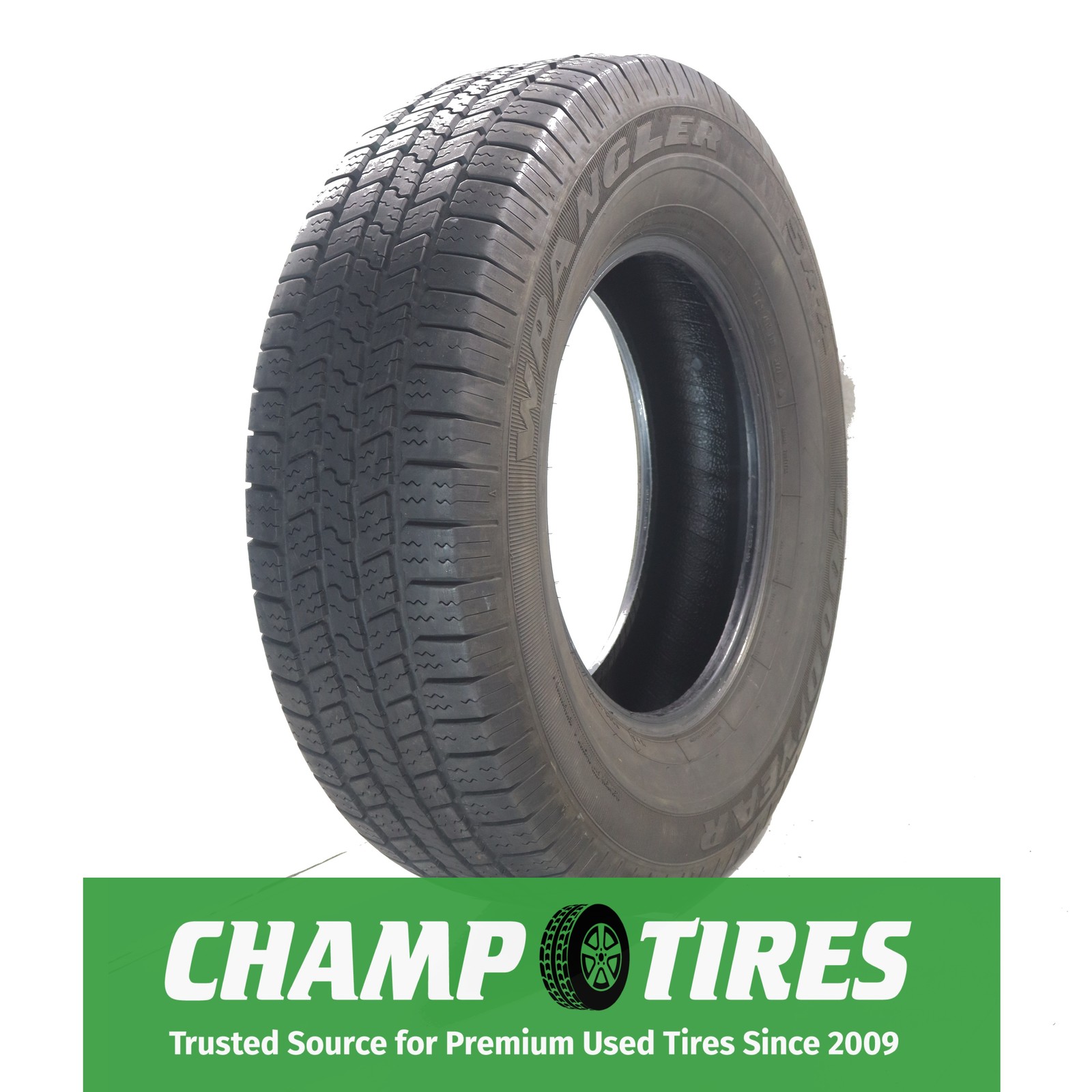 Goodyear Wrangler SR-A OWL 265 70 17 113 R 8/32nds BCR410982