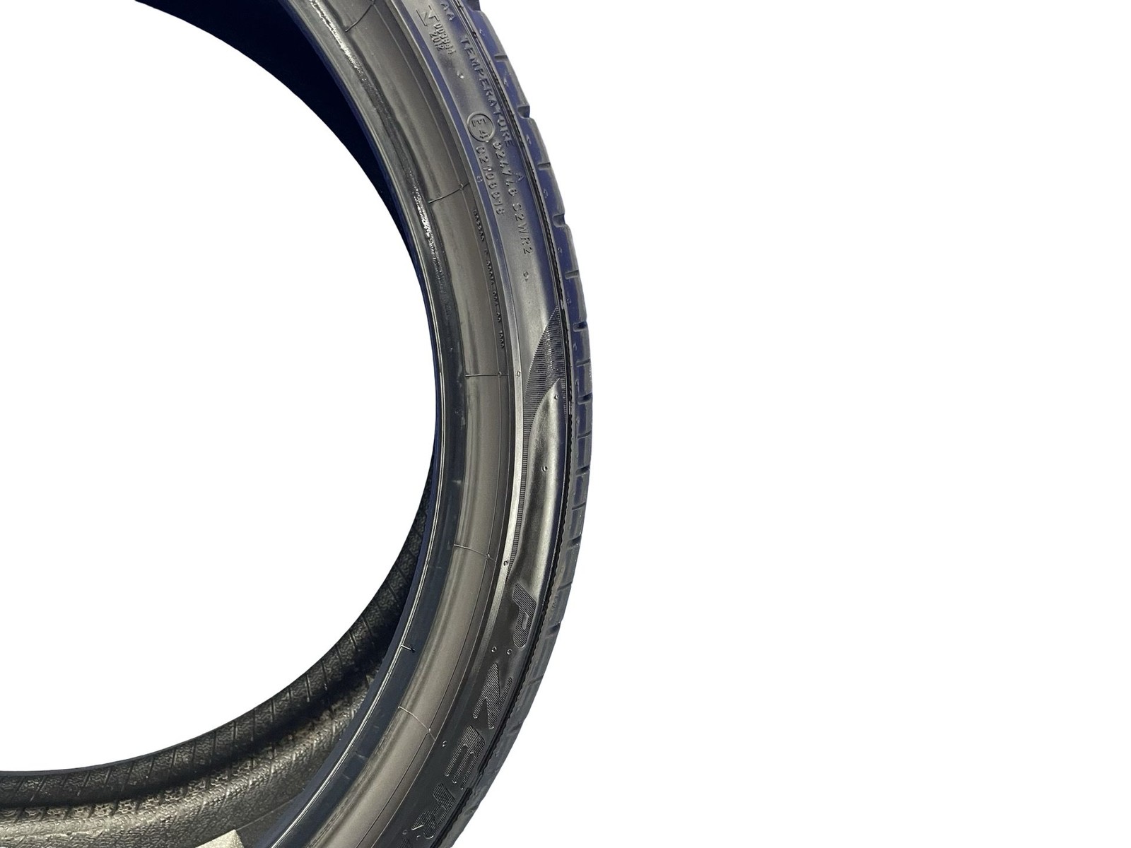PIRELLI P ZERO 285/30ZR22 101Y 6/32NDS DATECODE 0124